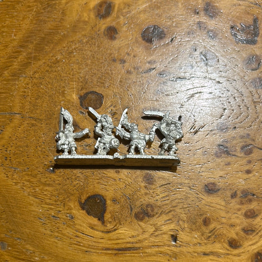 Warmaster Empire Greatswords 1 row