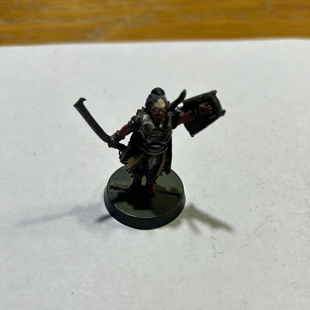 (1812) Uruk-Hai Captain Lurtz Metal Isengard Lord Of The Rings