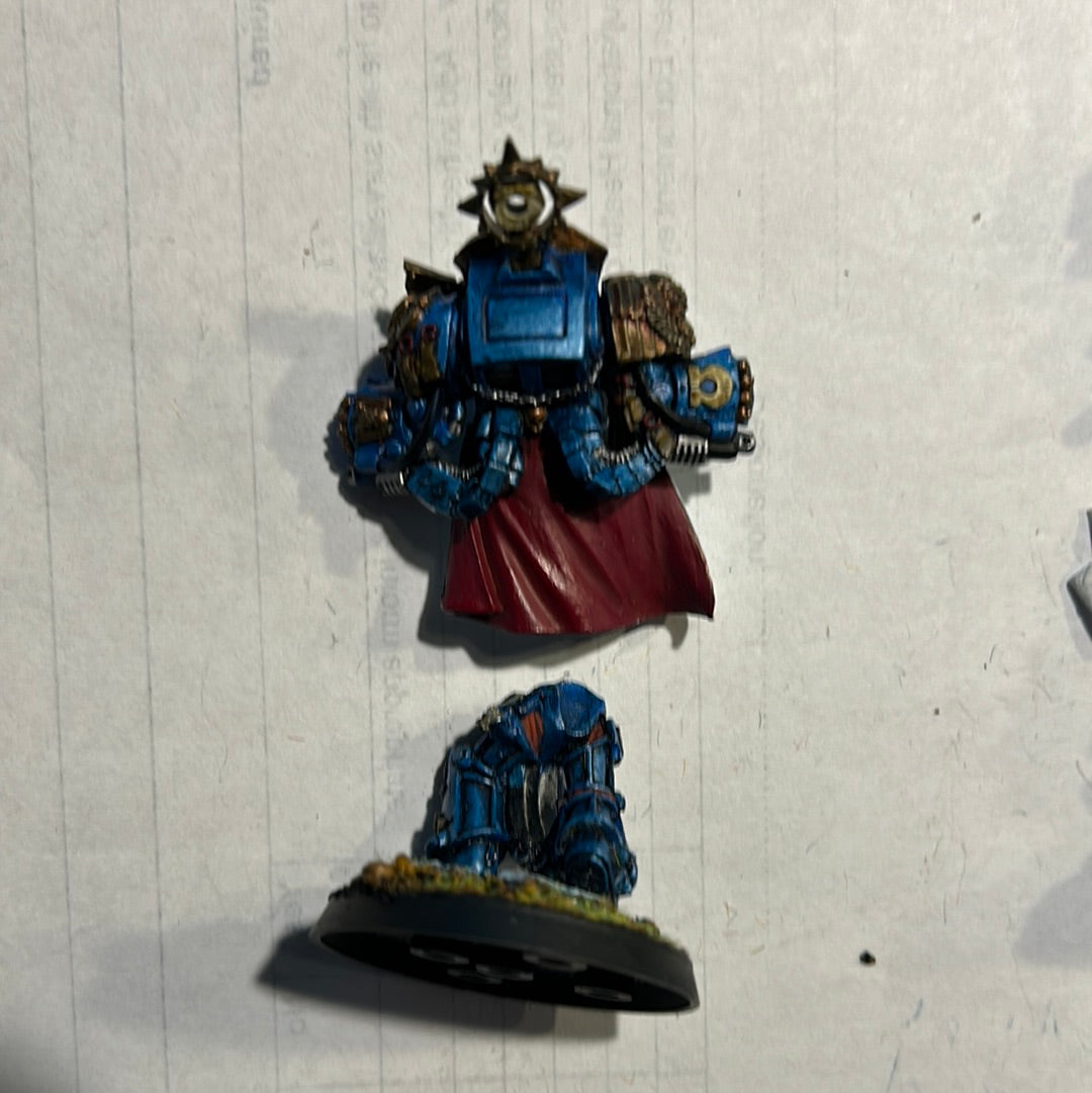 Warhammer 40k Space Marine Ultramarines Marneus Calgar
