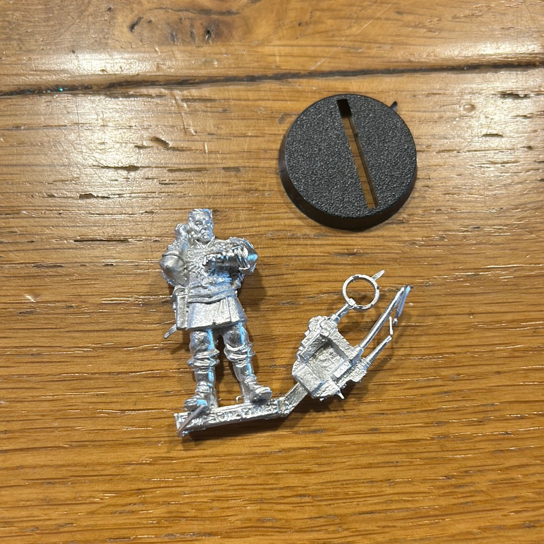 Imperial guard Master of Ordnance Regimental Advisor Warhammer 40k