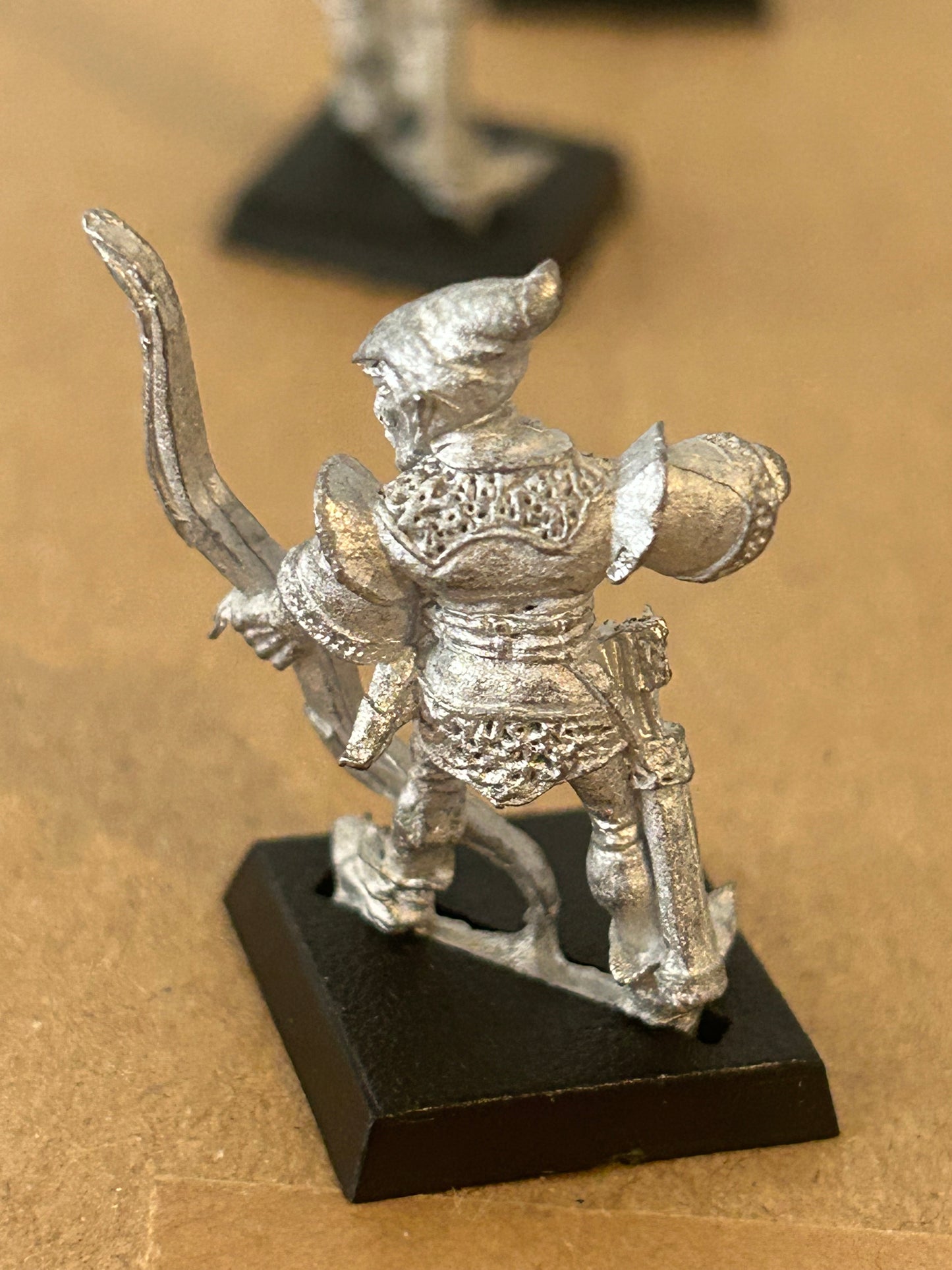 Citadel Warhammer classic 80s LOTR ME32 Noldor Deep Elf Archer Lord of the rings or high elves (2 available)
