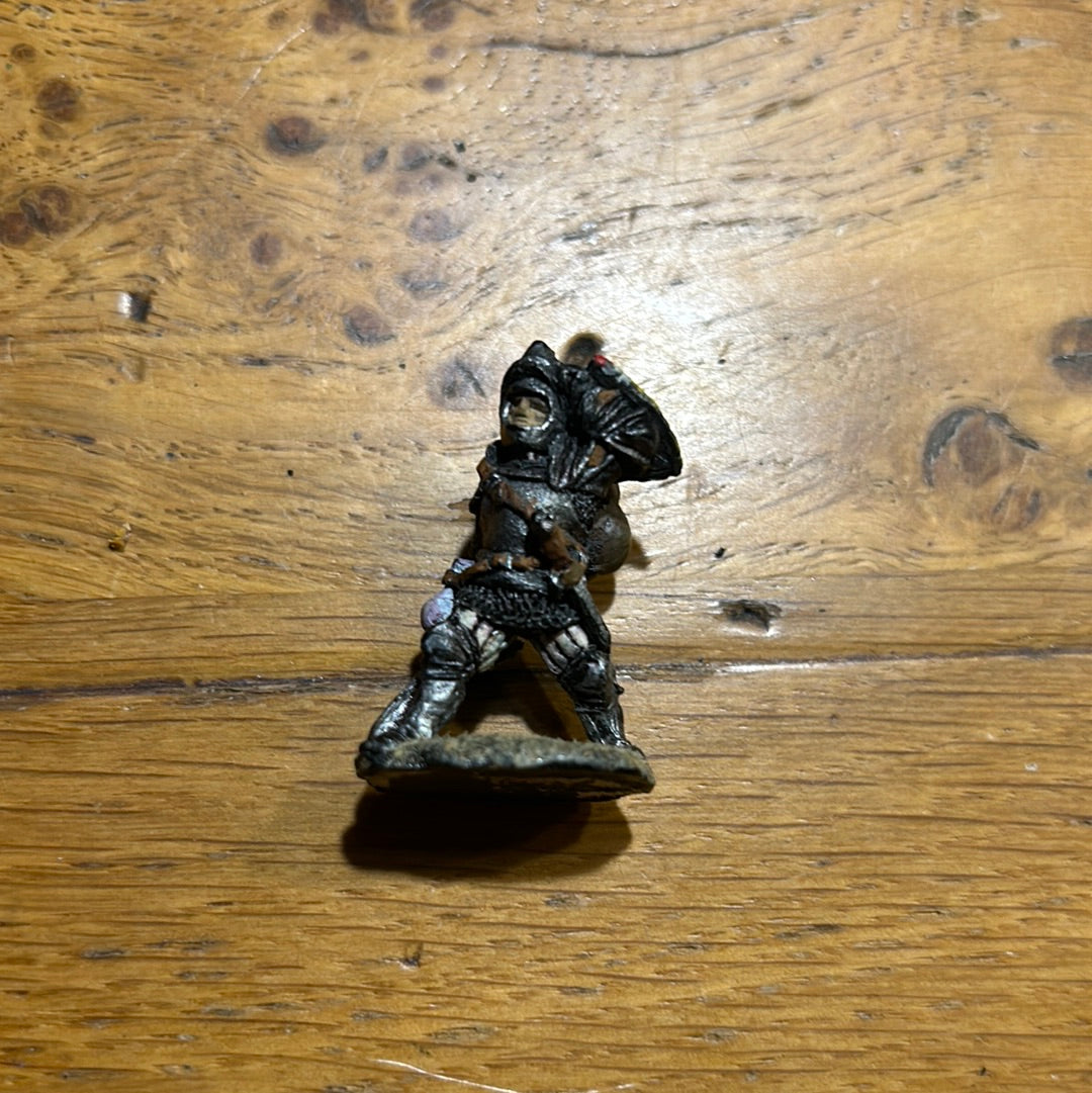 Warhammer fantasy citadel miniatures fantasy tribes fighters paladin on quest