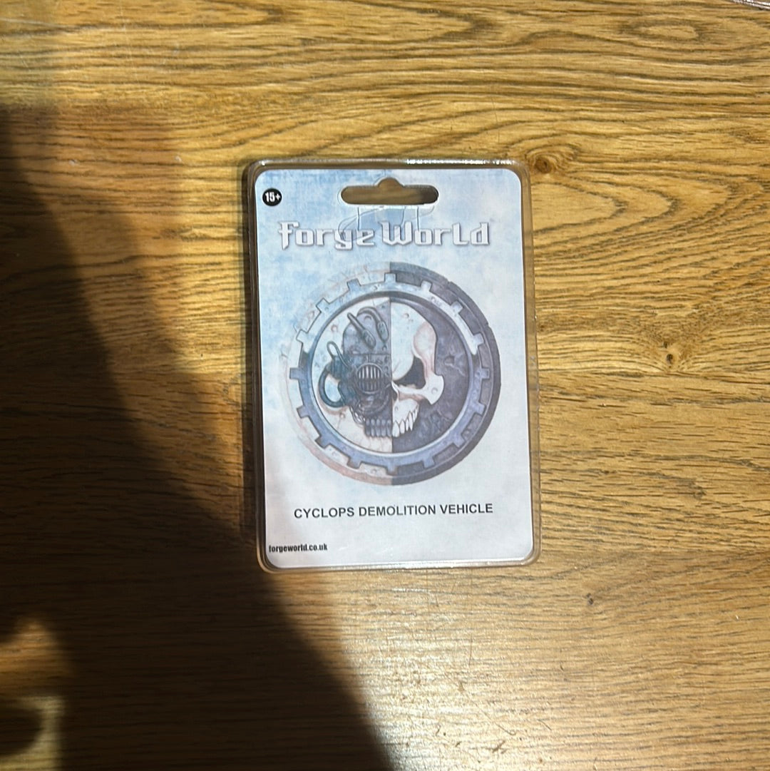 Warhammer 40k epic Astra Militarum Forge World Cyclops Demolition Vehicle Sealed (2 available, price is per box)