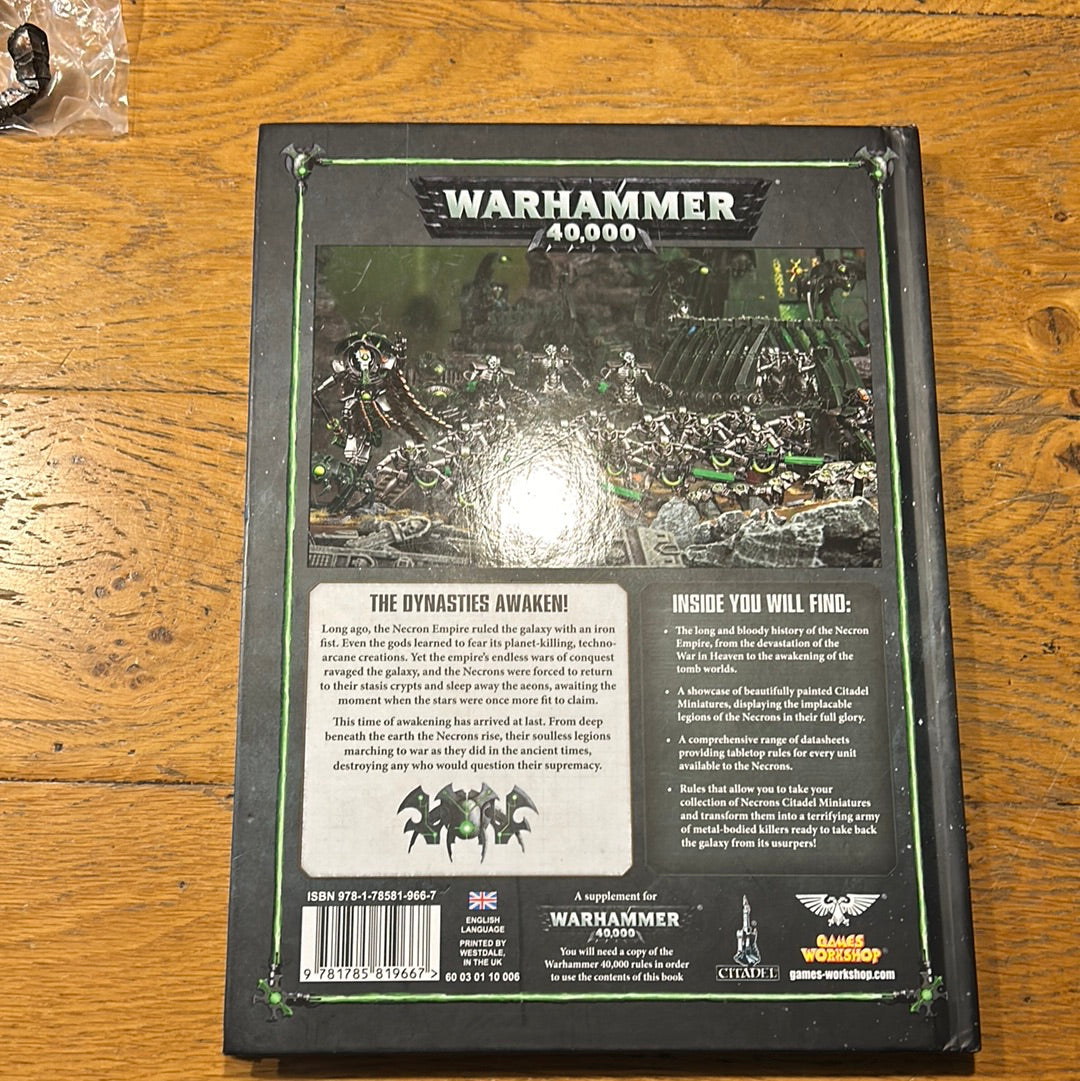 Codex: Necrons - Warhammer 40K 8th Edition (Hardback)