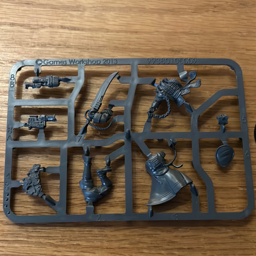 Warhammer 40k imperial Guard commissar Sprue