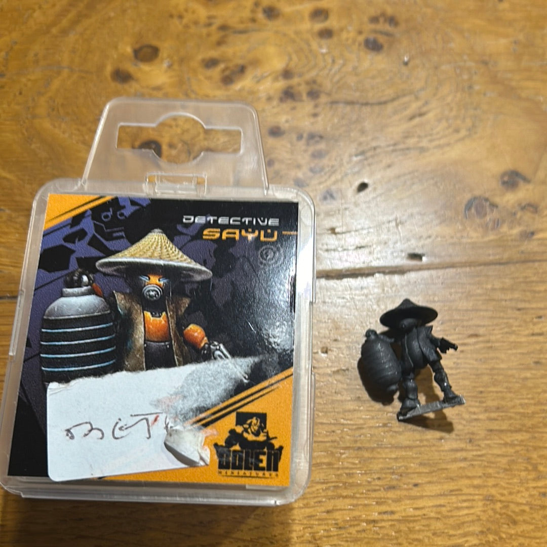 Golem Miniatures Detective Sayu (he’s make a cool low level crew member in stargrave)
