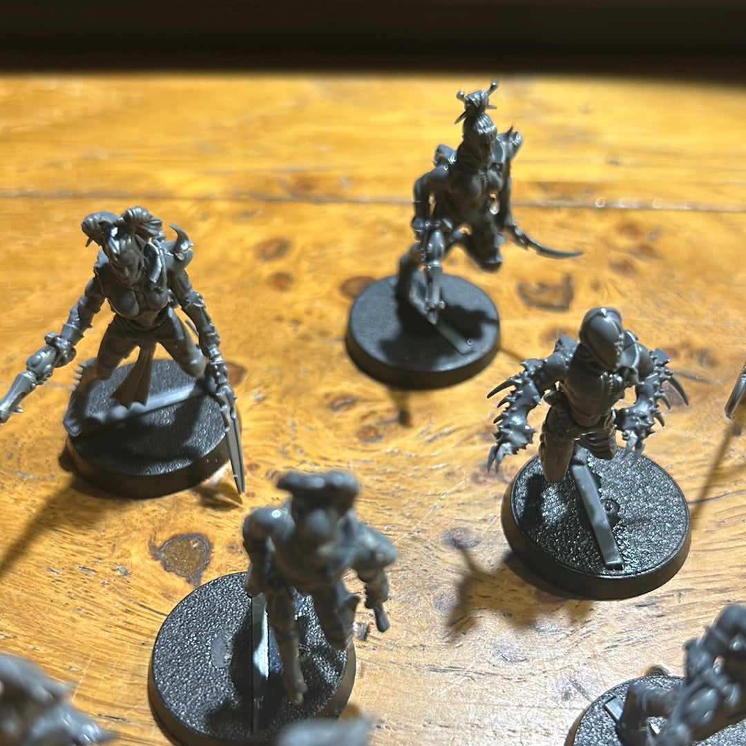 Warhammer 40k Dark Eldar Wyches x10 plastic