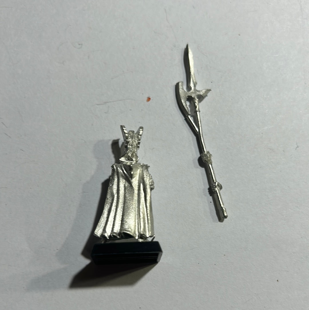 Warhammer Fantasy Old world High elf phoenix guard (3 available, all unpainted but two are fully assembled)