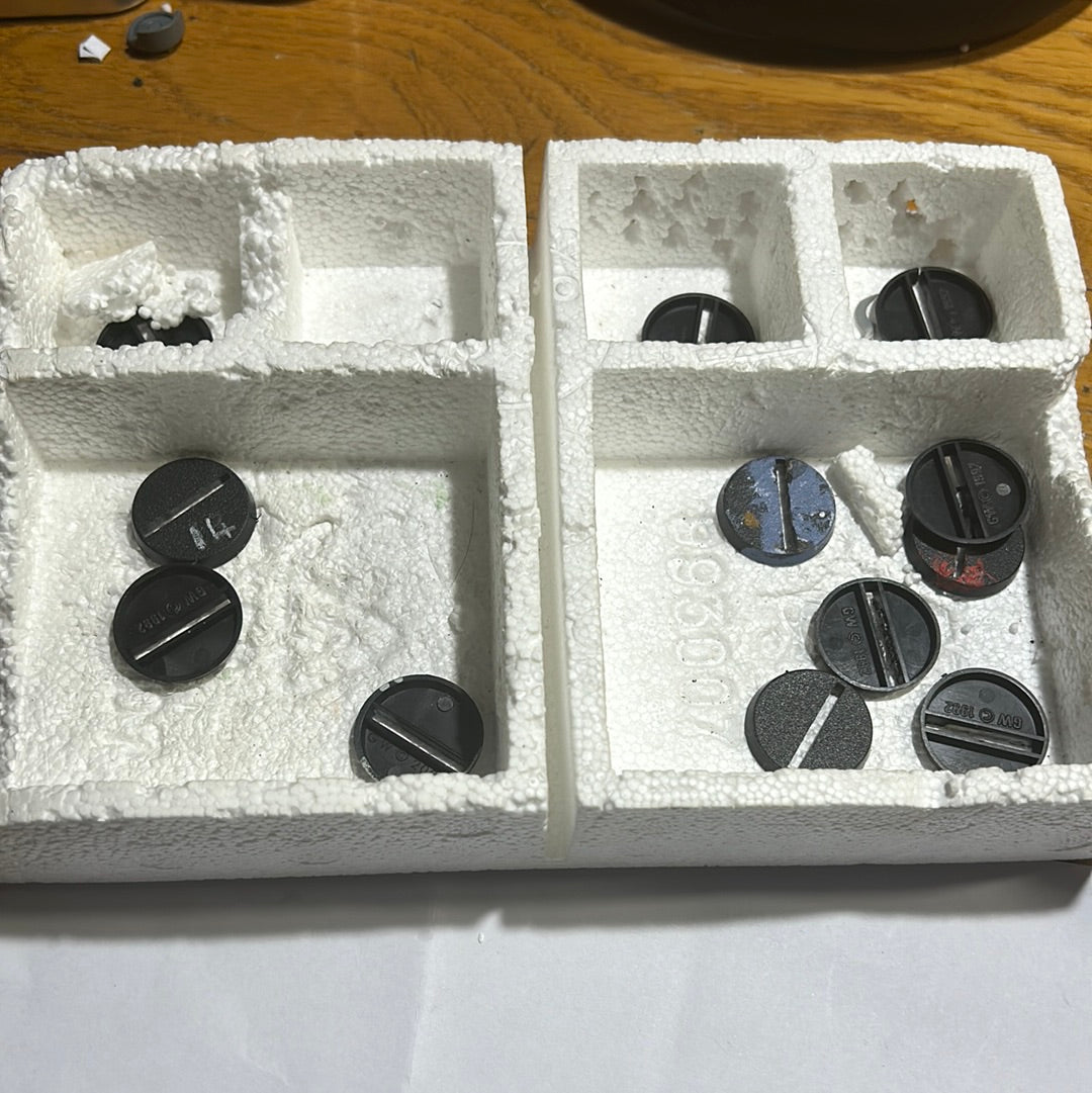 Blood Bowl Chaos All Stars Original Box Team (box has damage and team has been stripped and has some wear)