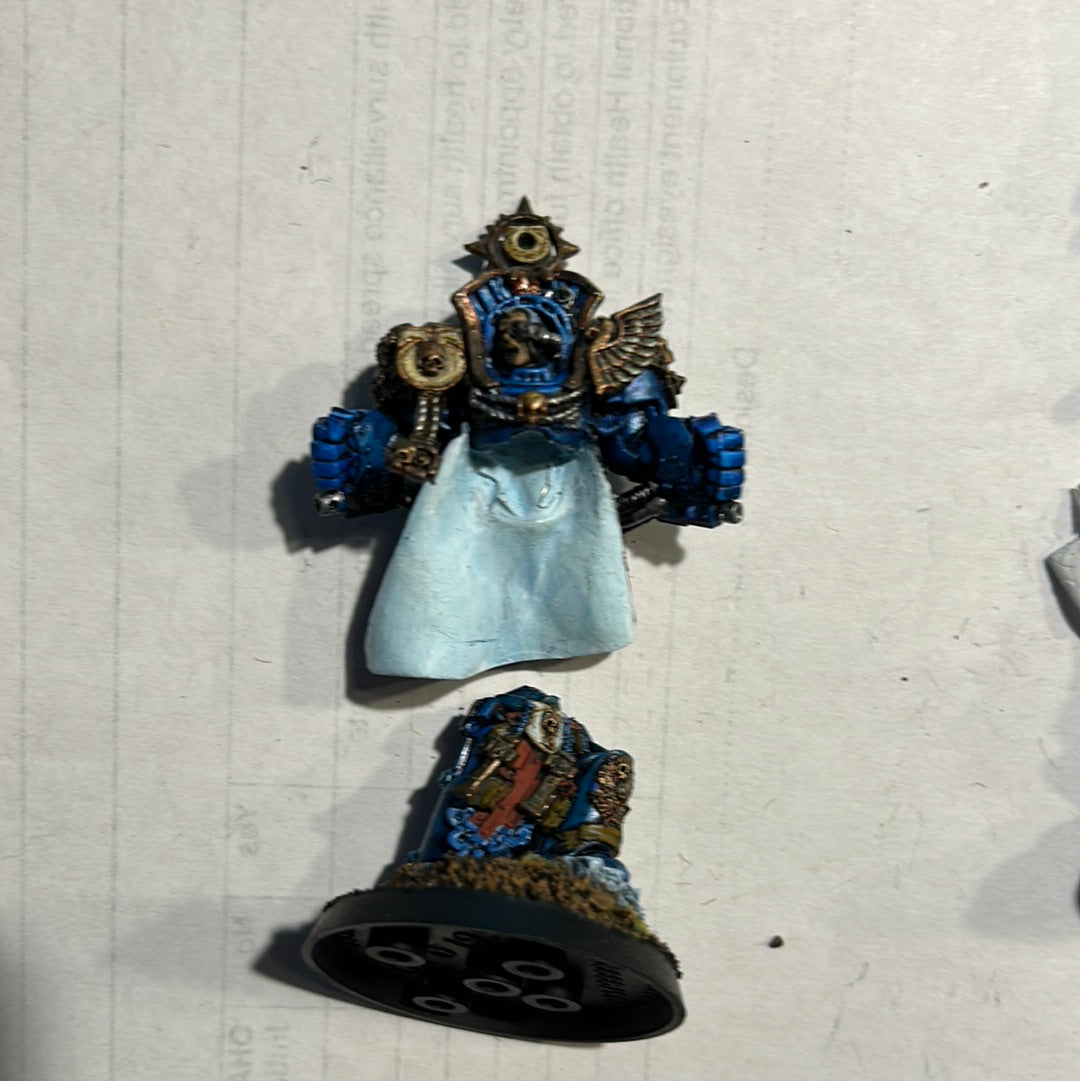 Warhammer 40k Space Marine Ultramarines Marneus Calgar