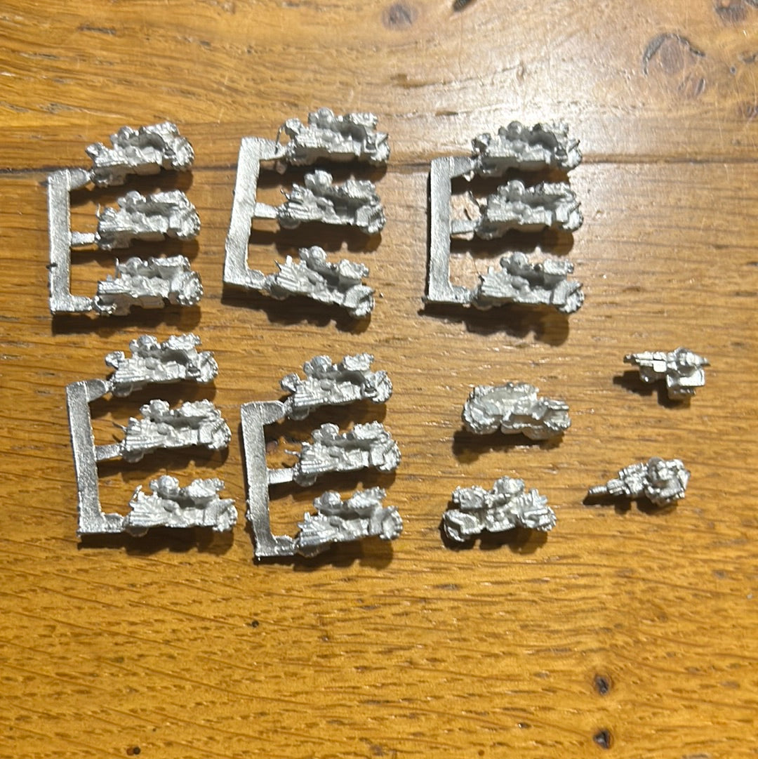 Warhammer 40k epic space marine bikes and sidecars (15 bikes and 2 bikes with sidecars)