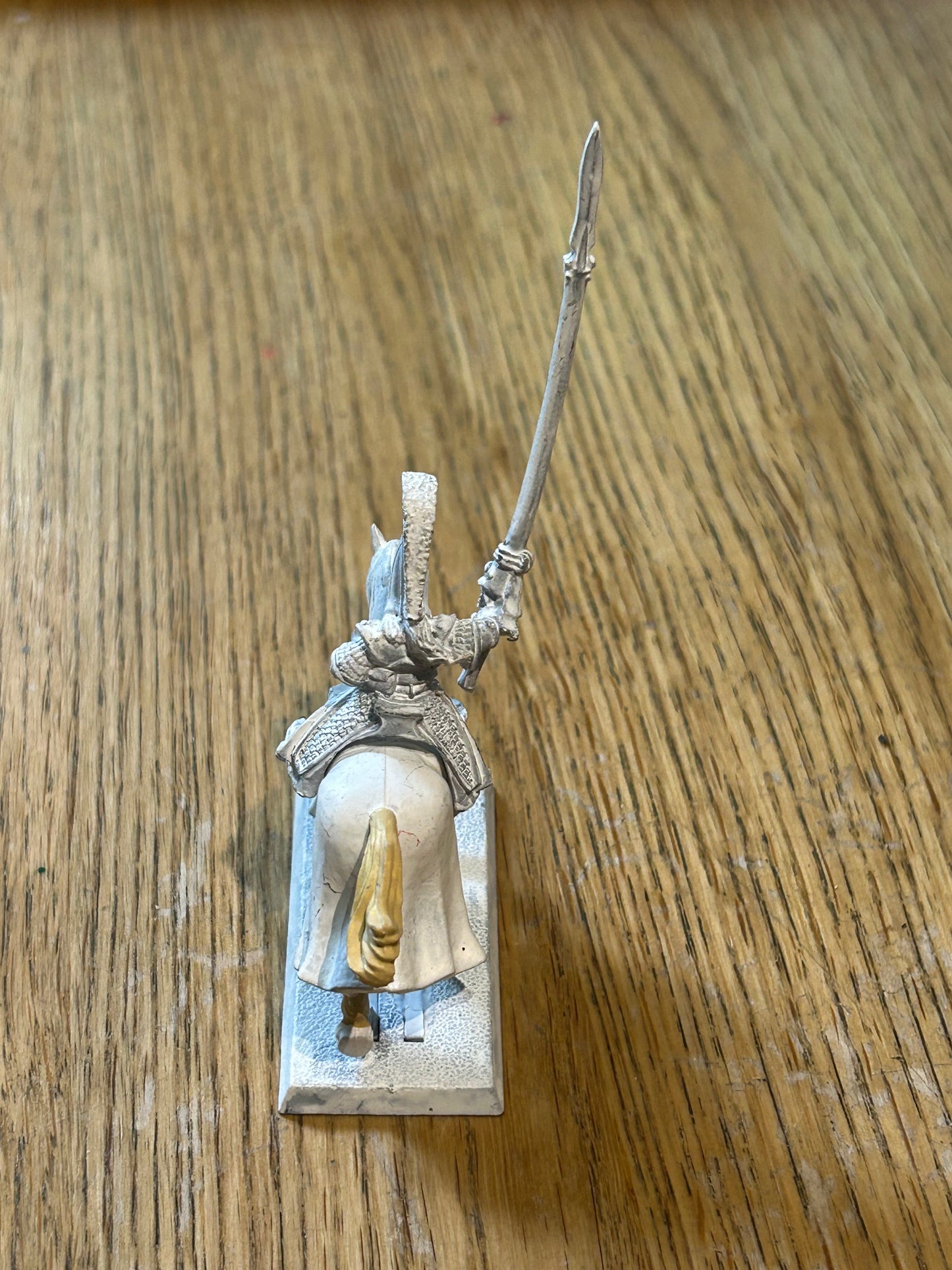 Warhammer Fantasy Old World High Elf silver helm on horse