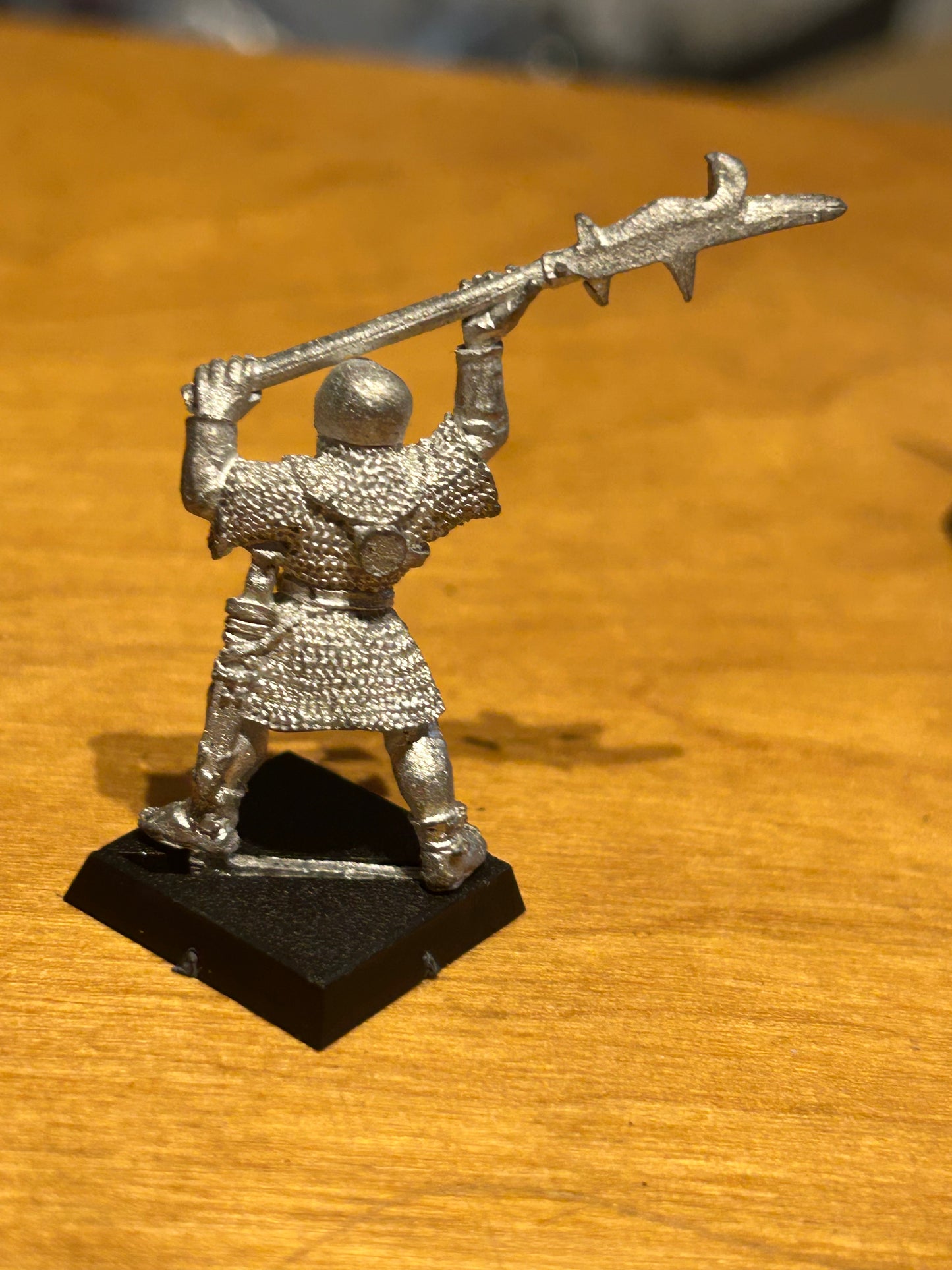 Bretonnian man at arms halberdier metal warhammer fantasy