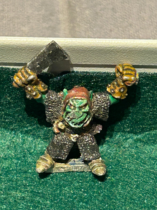 Warhammer fantasy goblin battle chariot kleaver (nose has been squished)