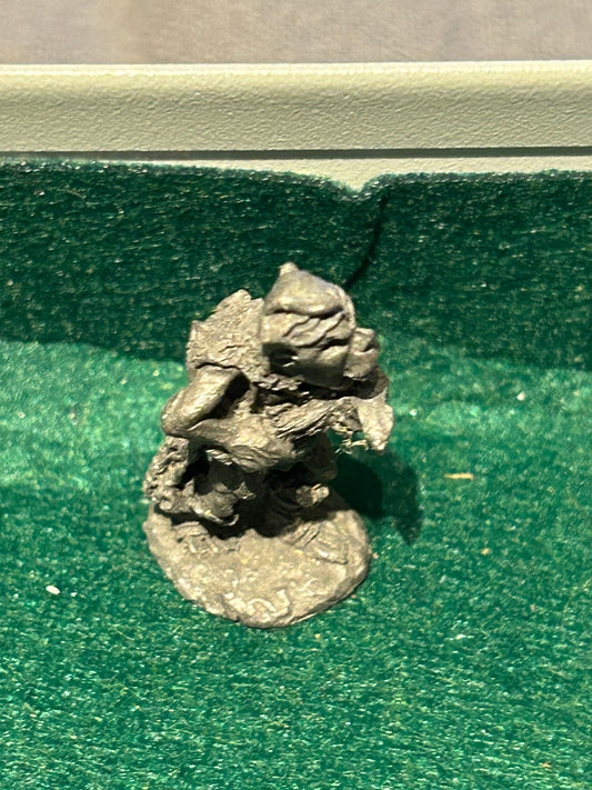 Citadel - Pre Slotta - Warhammer - C15 armoured Orc Warrior -  with crossbow 1984