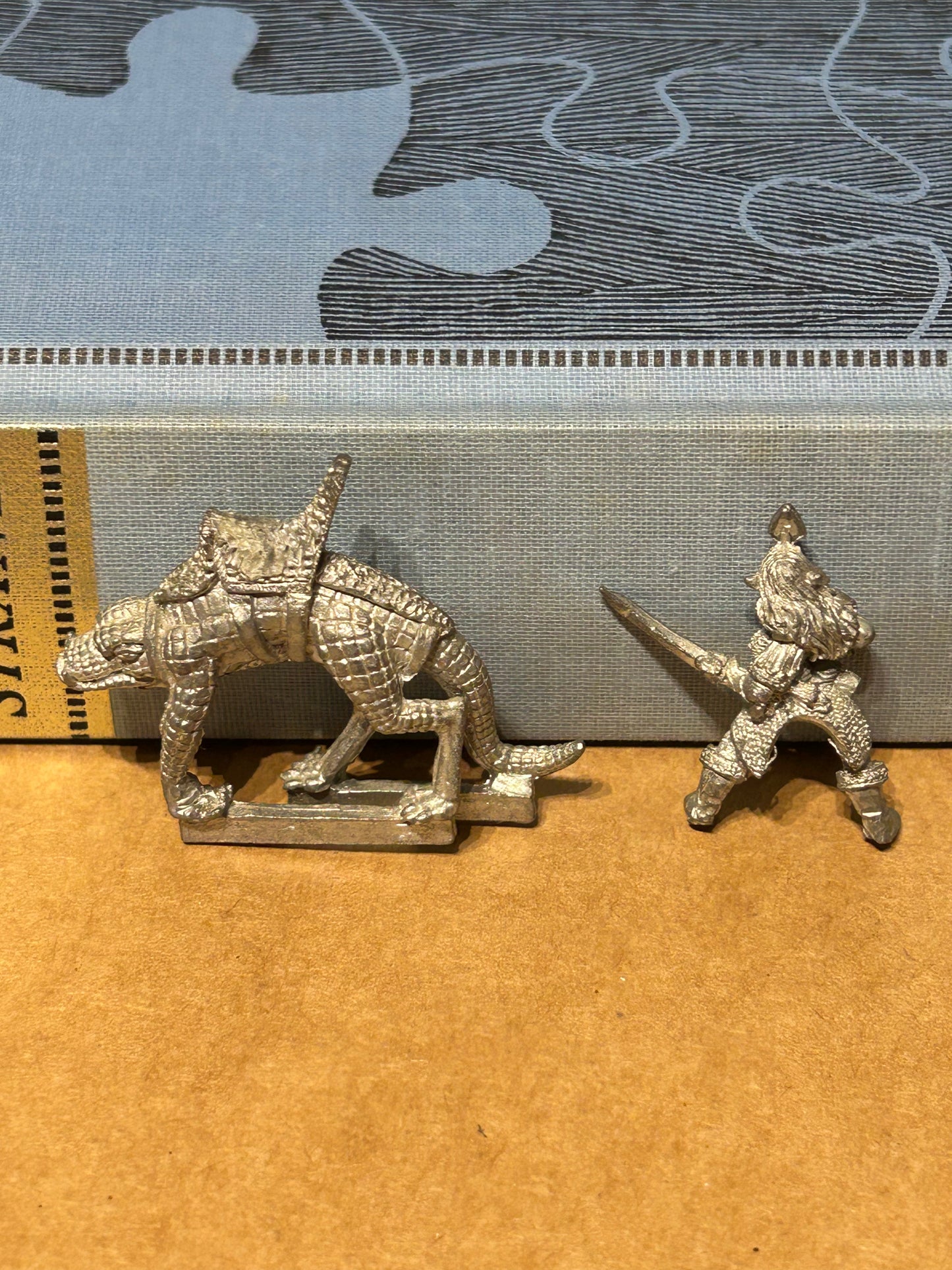 Citadel Warhammer 80s C21 Dark Elf Dazibow on Cold One