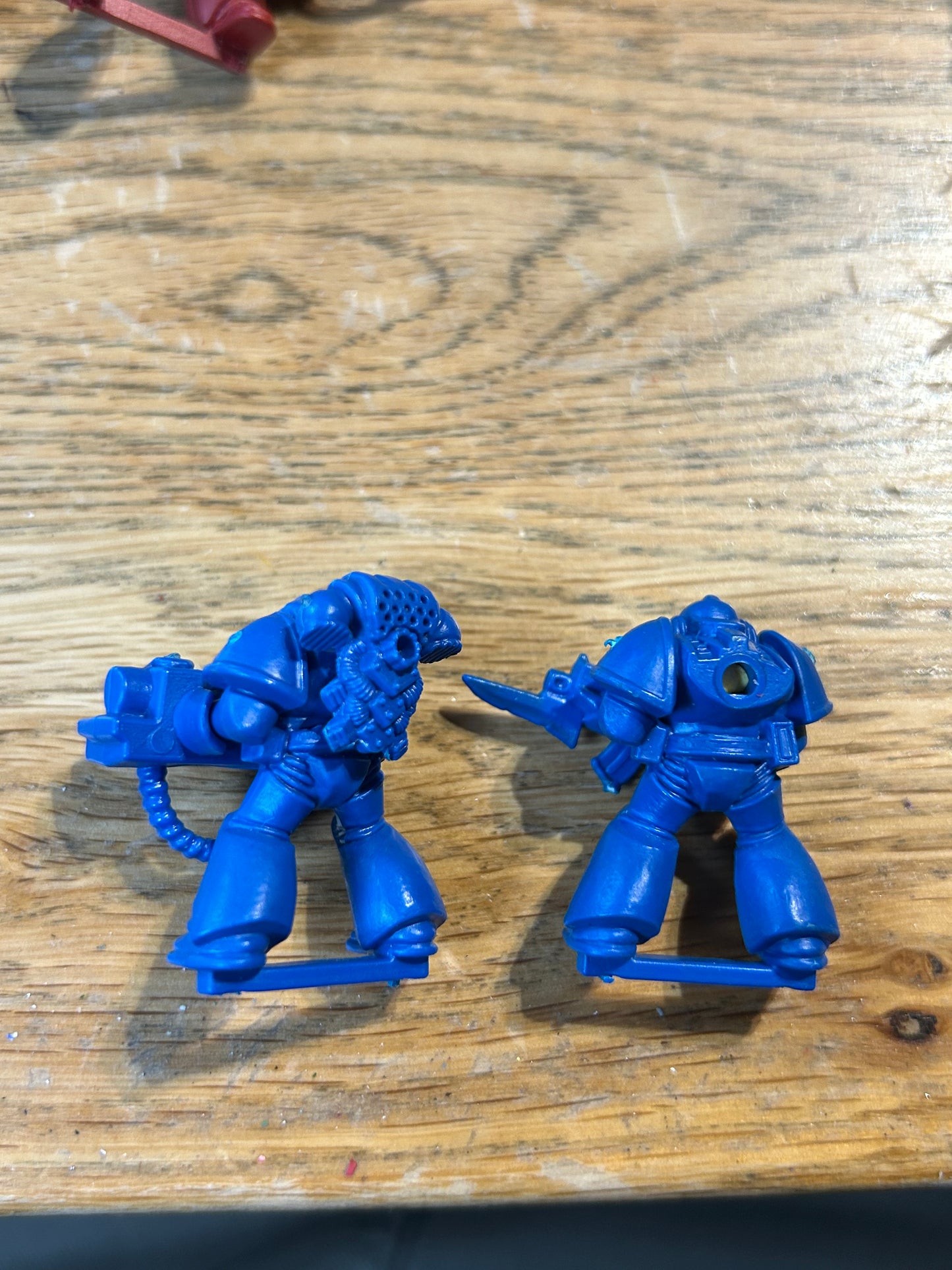 Warhammer 40k space crusade marines x2 (one is missing a backpack)