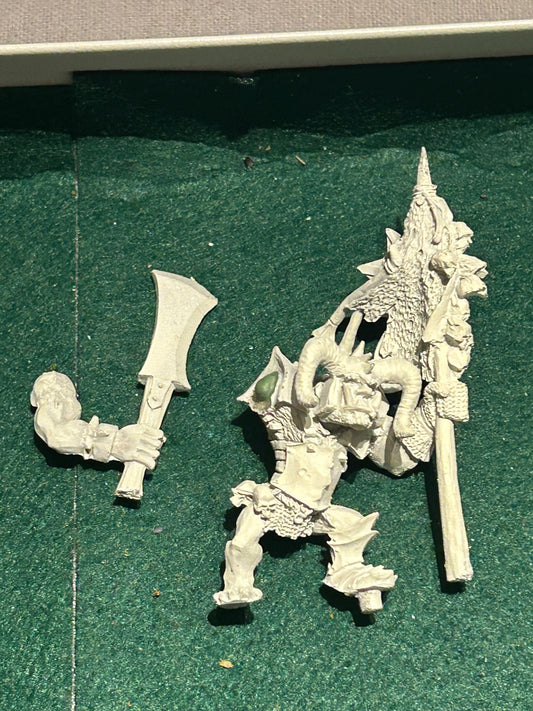 Citadel Warhammer classic Chaos Ogre Command standard bearer