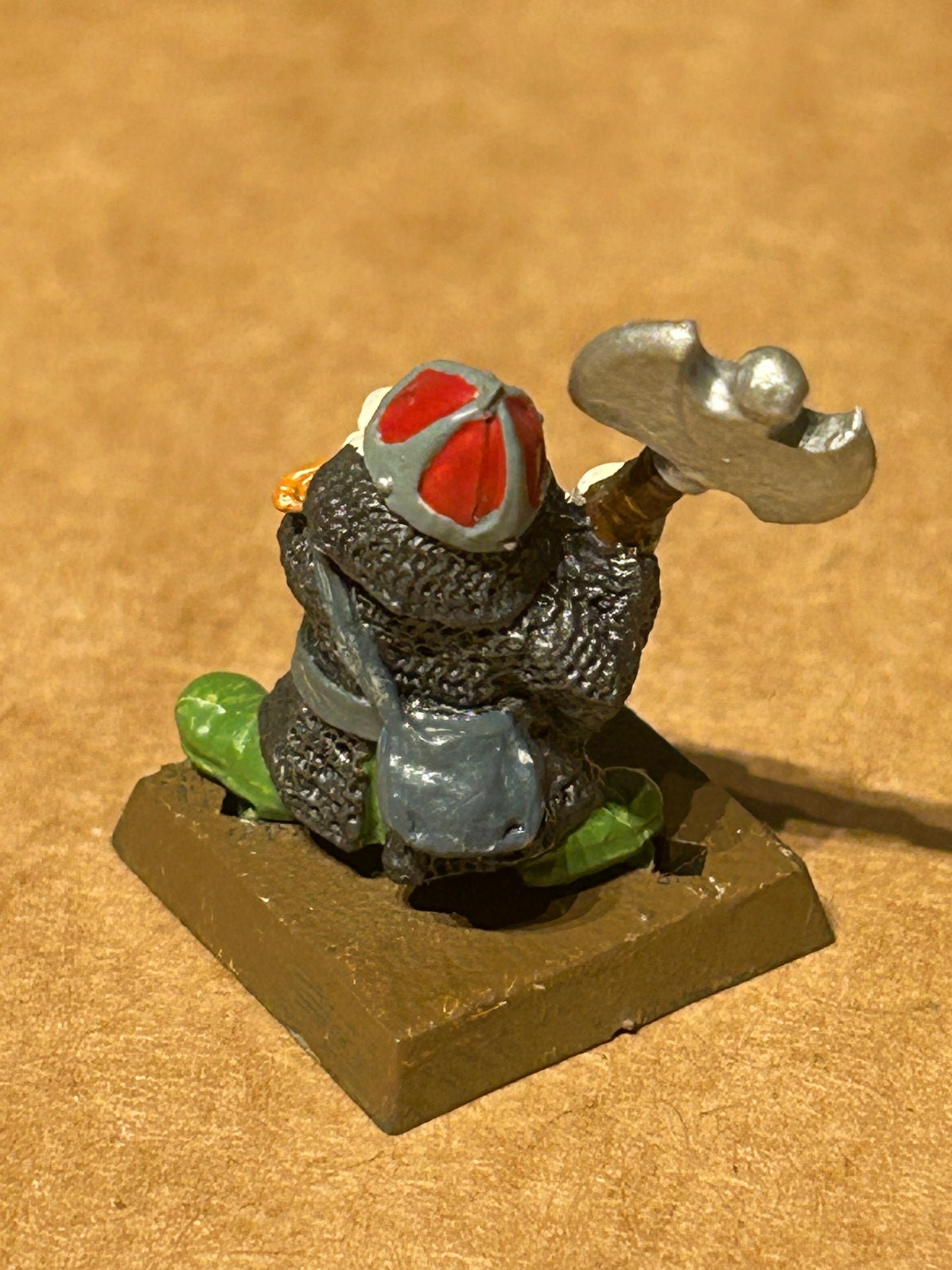 Warhammer fantasy Norse dwarf with double handed axe D2 Thorm