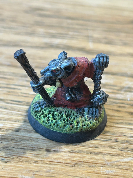 Vintage Warhammer Skaven 'Plague Censer Bearer w. Staff' C22 1980s Metal