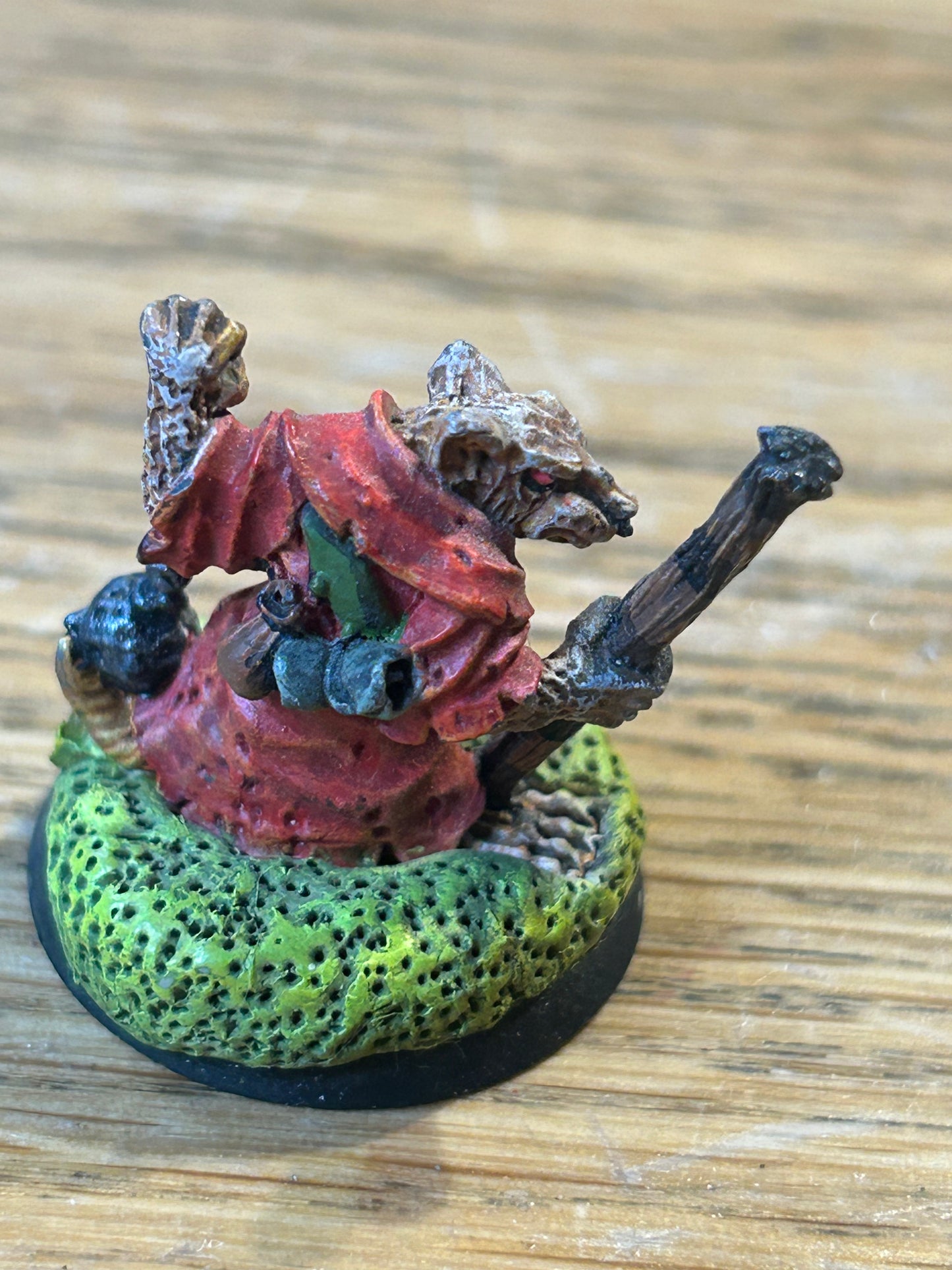 Vintage Warhammer Skaven 'Plague Censer Bearer w. Staff' C22 1980s Metal