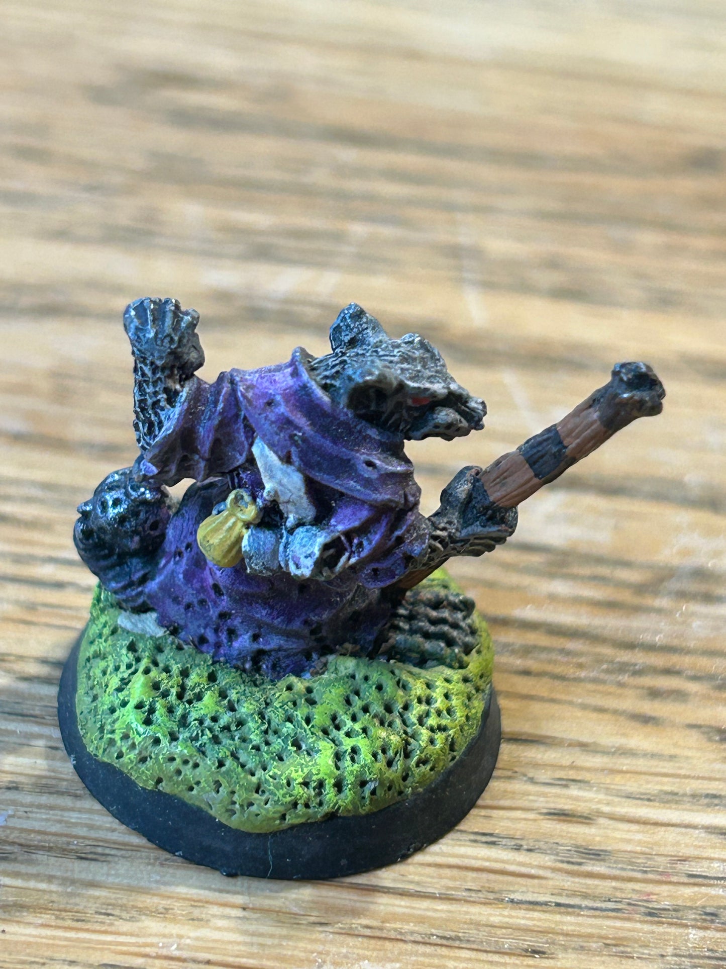 Vintage Warhammer Skaven 'Plague Censer Bearer w. Staff' C22 1980s Metal