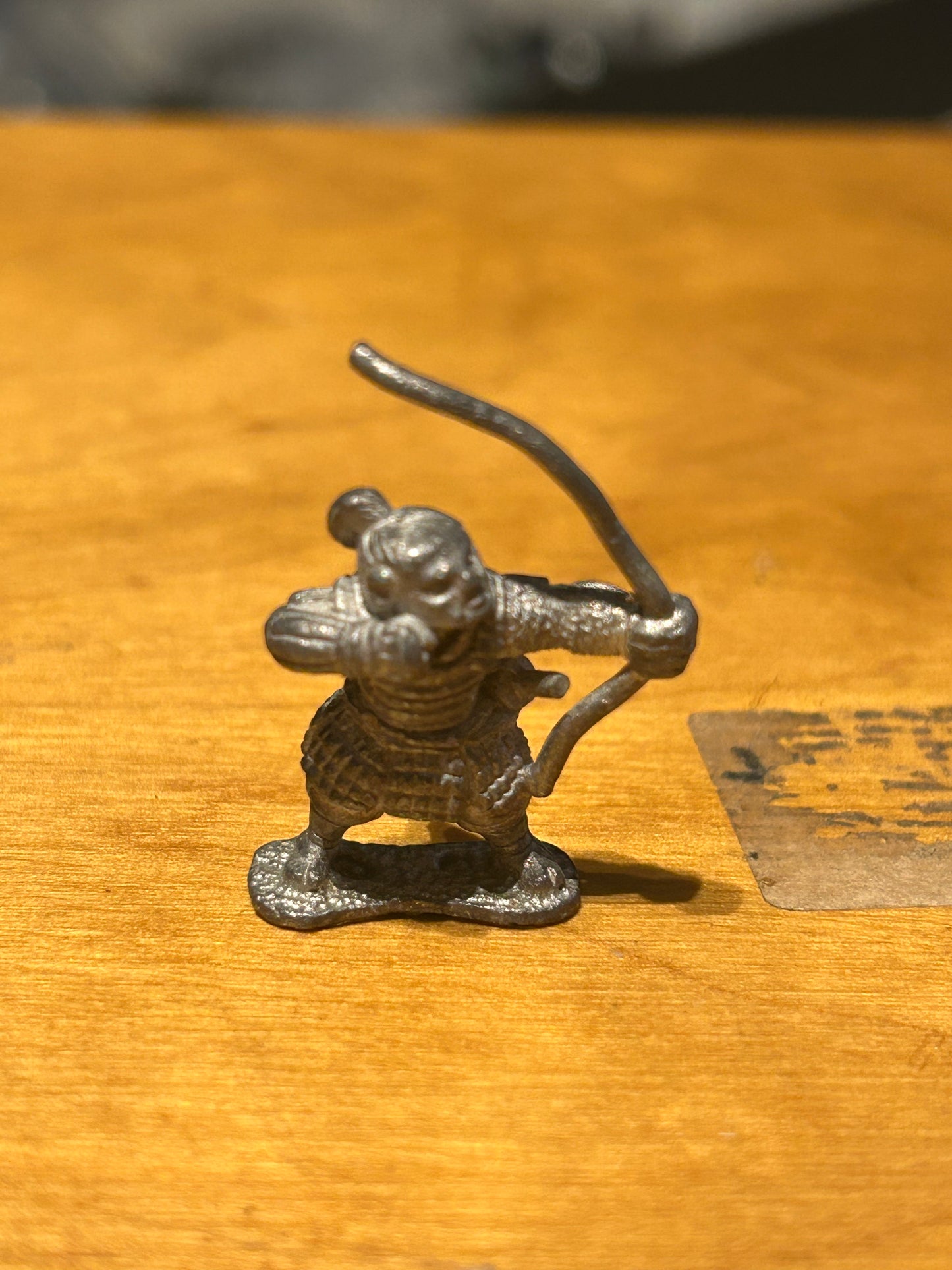 Dixon miniatures 25-135
Samurai archer bareheaded shooting bow