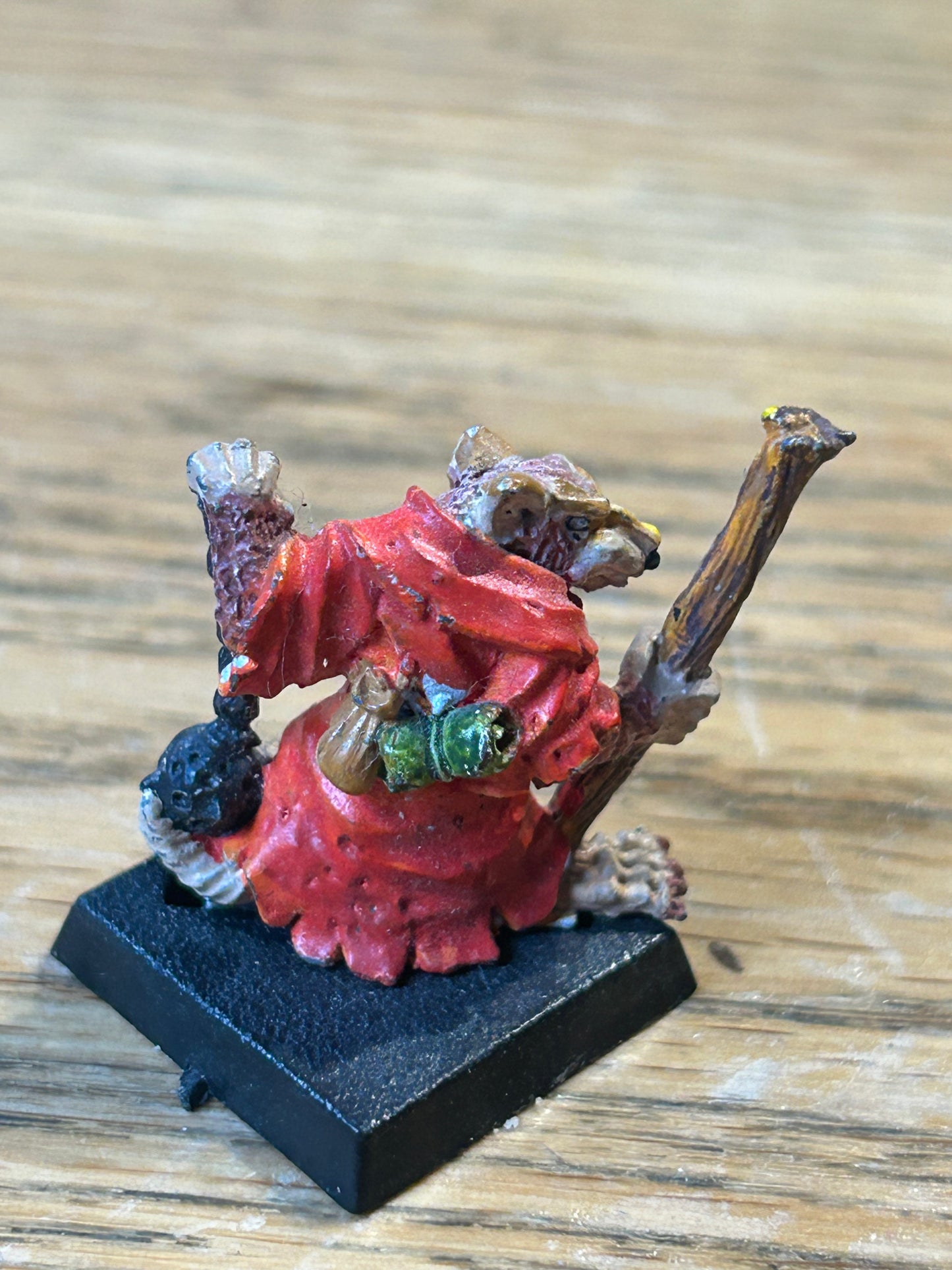 Vintage Warhammer Skaven 'Plague Censer Bearer w. Staff' C22 1980s Metal