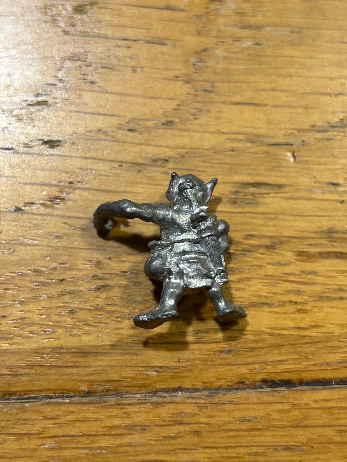 Warhammer fantasy goblin war machine crewman