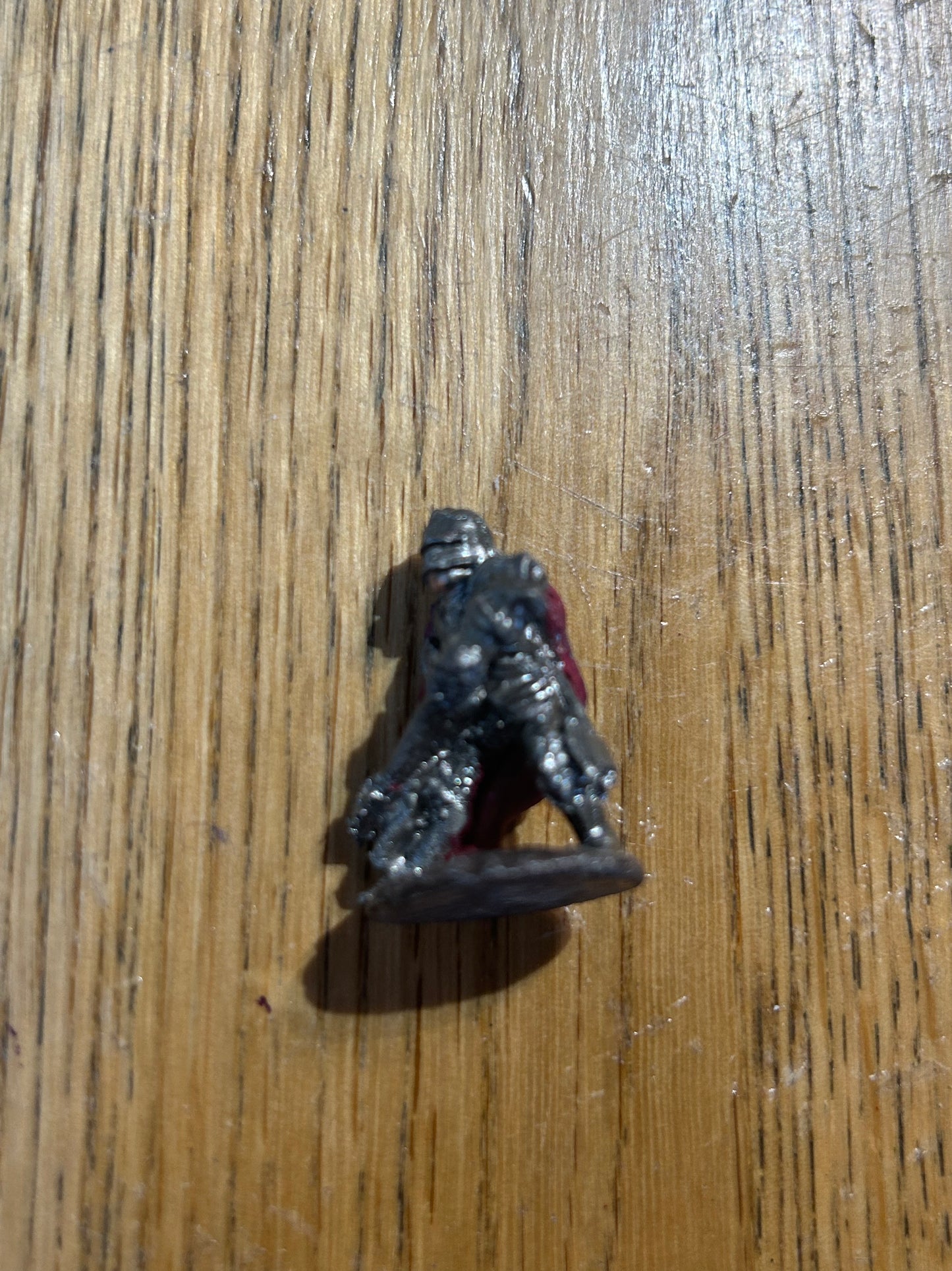 Warhammer fantasy adventurers adventurer with cloak and mace FA Bretonnia or dungeons and dragons