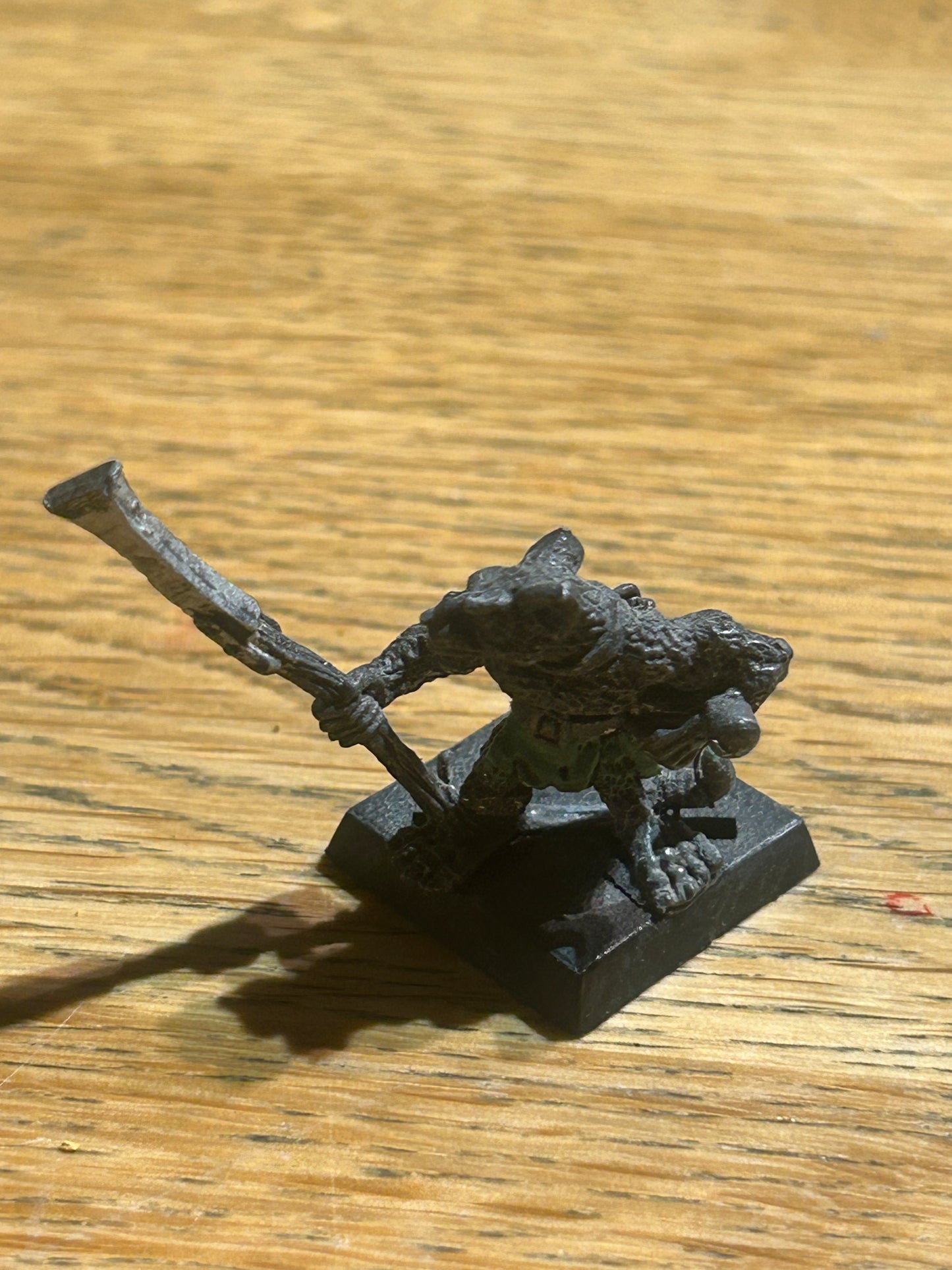 Warhammer fantasy skaven clanrat or slave with halberd slise c47