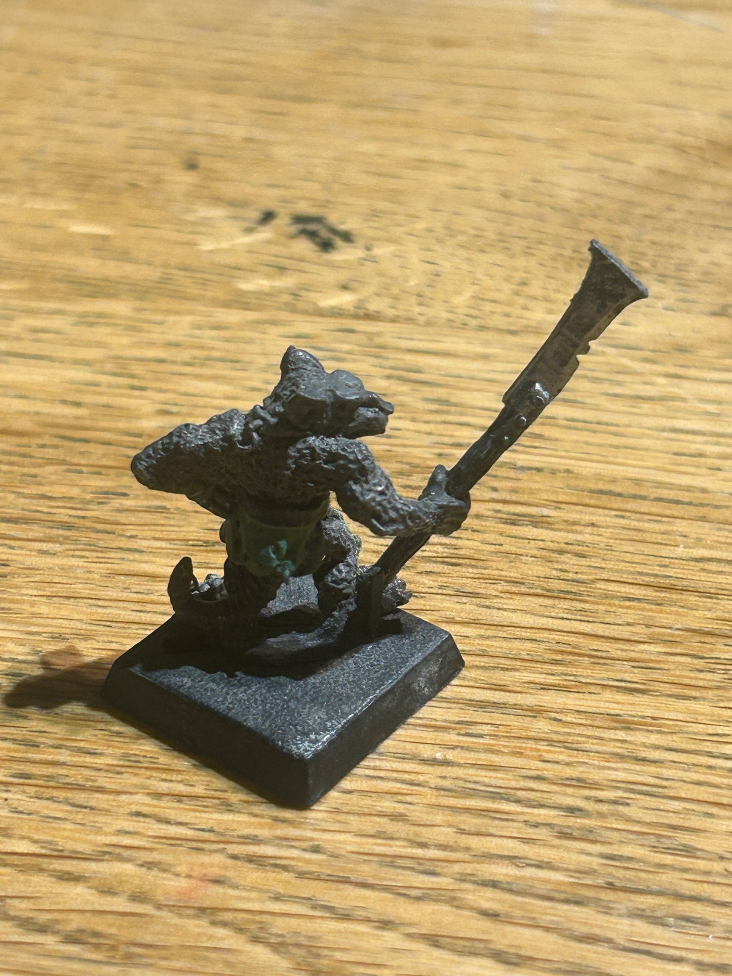 Warhammer fantasy skaven clanrat or slave with halberd slise c47