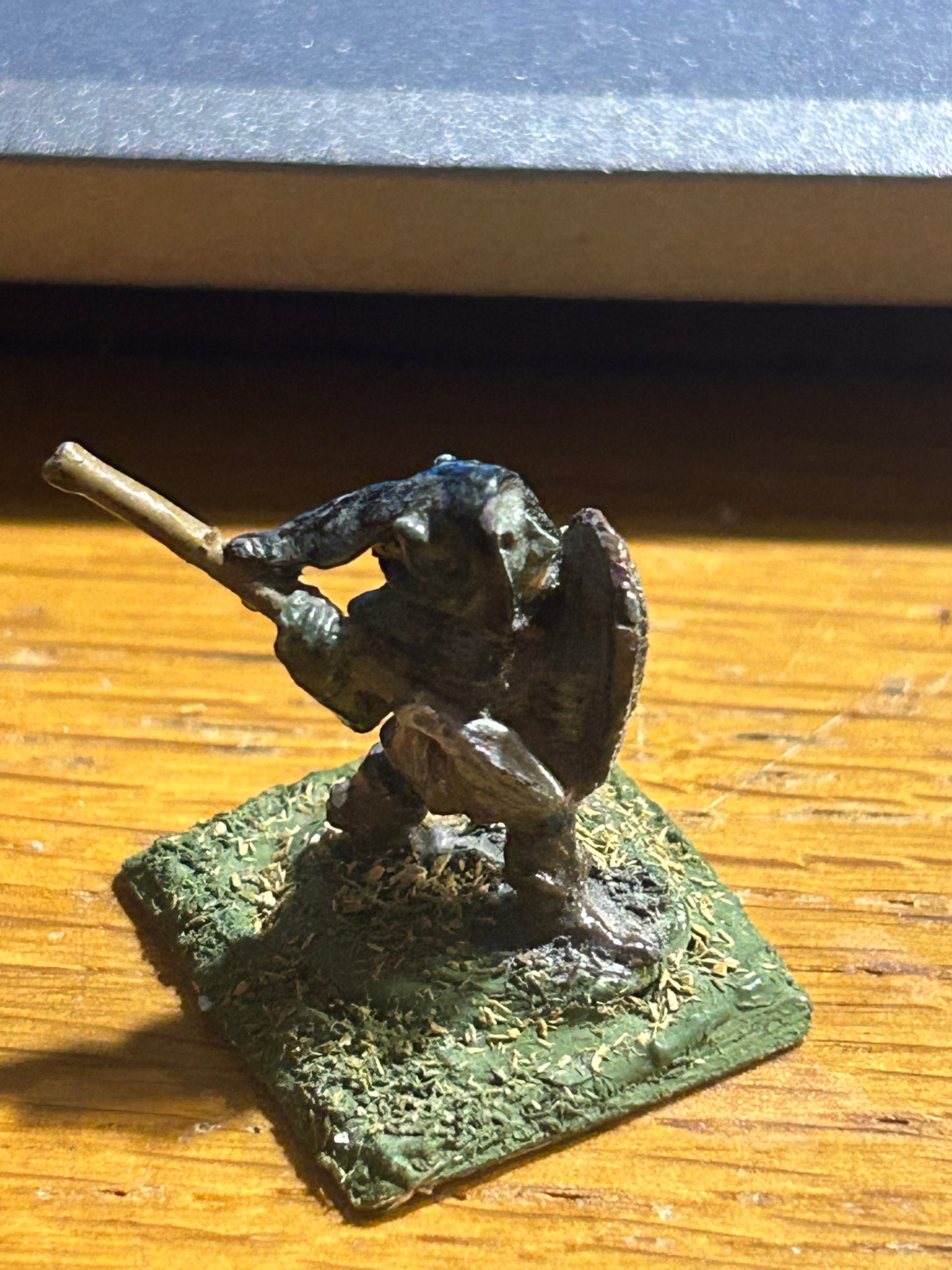 Pre-slotta Citadel Miniatures C14 Lesser Night Goblin with Spear and Shield