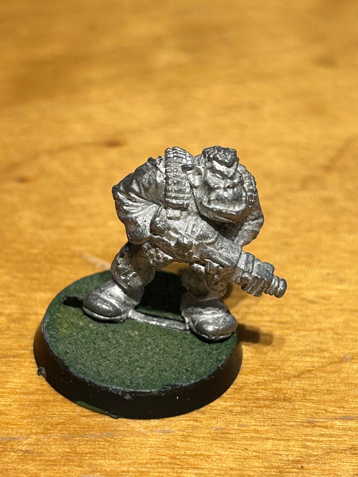 Marauder miniatures mm20 ORC 09 w. Bolt Gun