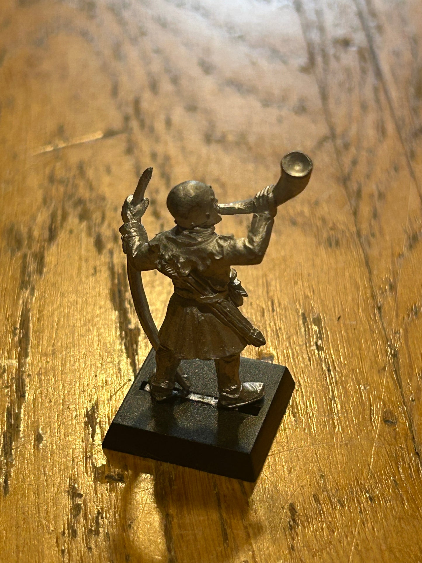 Warhammer fantasy bretonnian bowmen trumpeter musician