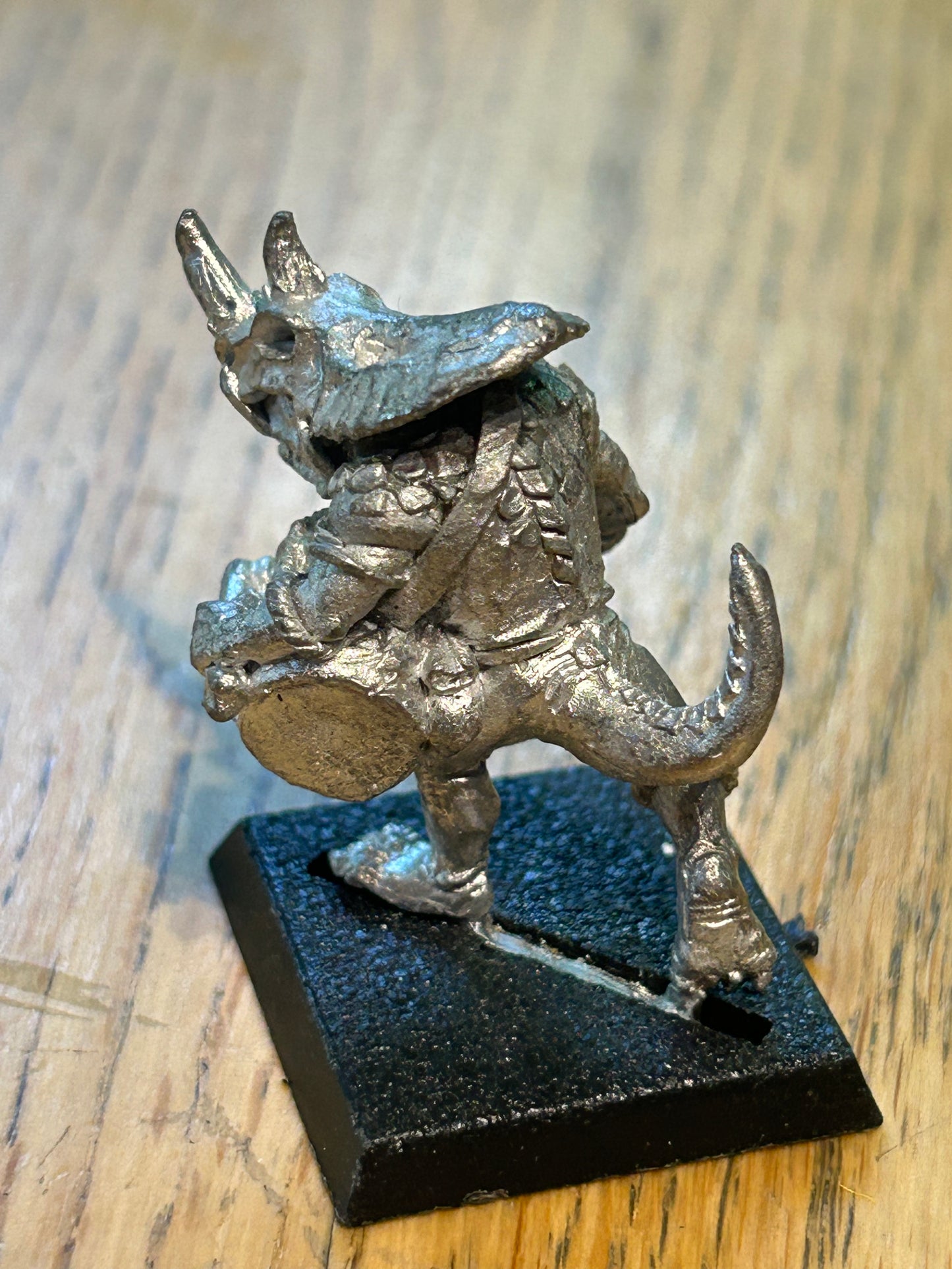 Warhammer fantasy Warhammer - Lizardmen - Classic Metal Temple Guard musician