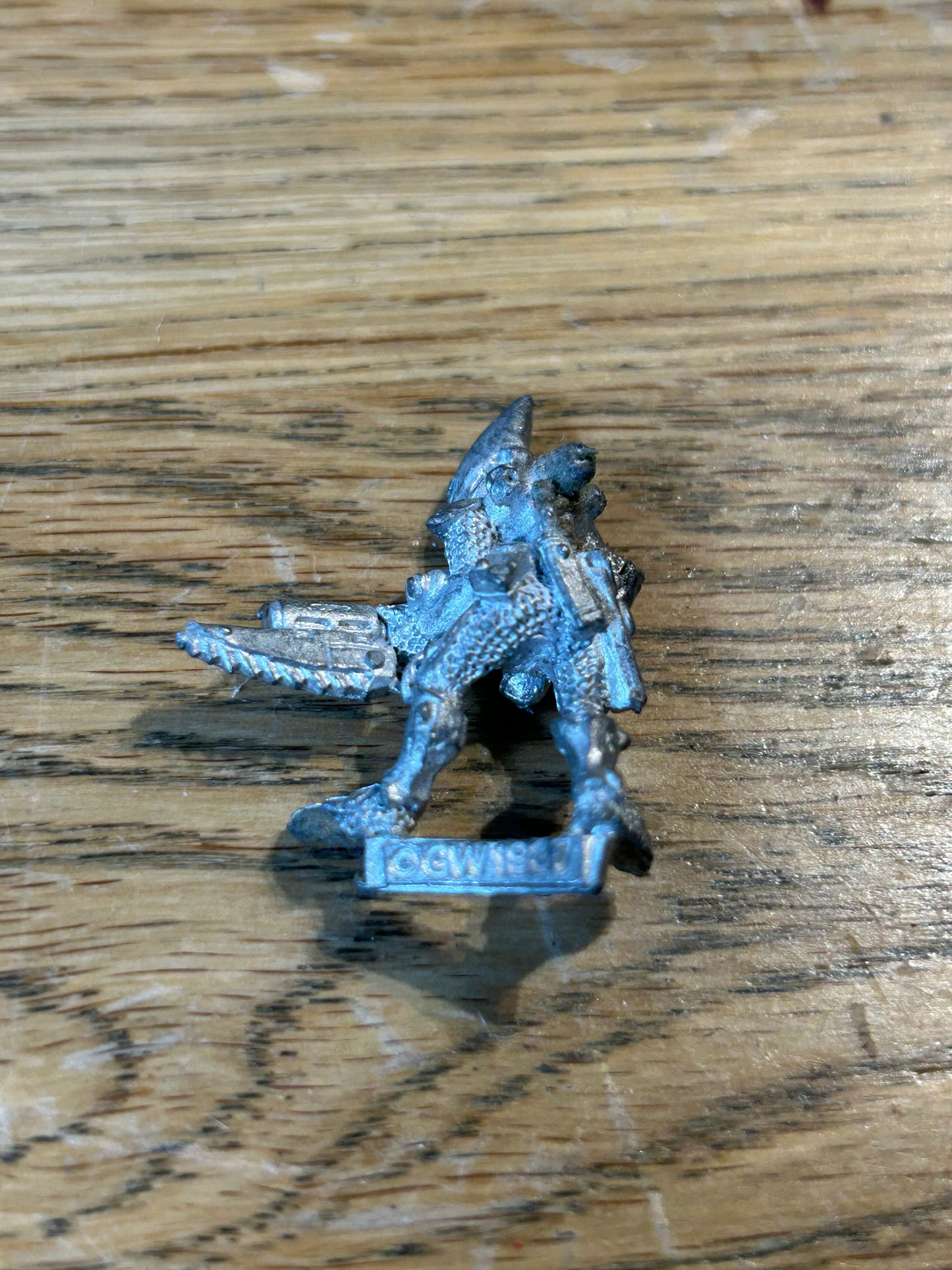 Rogue Trader Warhammer 40k Eldar Guardian standard Bearer (missing standard)