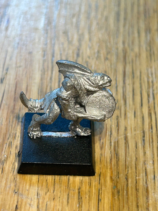 Warhammer fantasy skink musician
