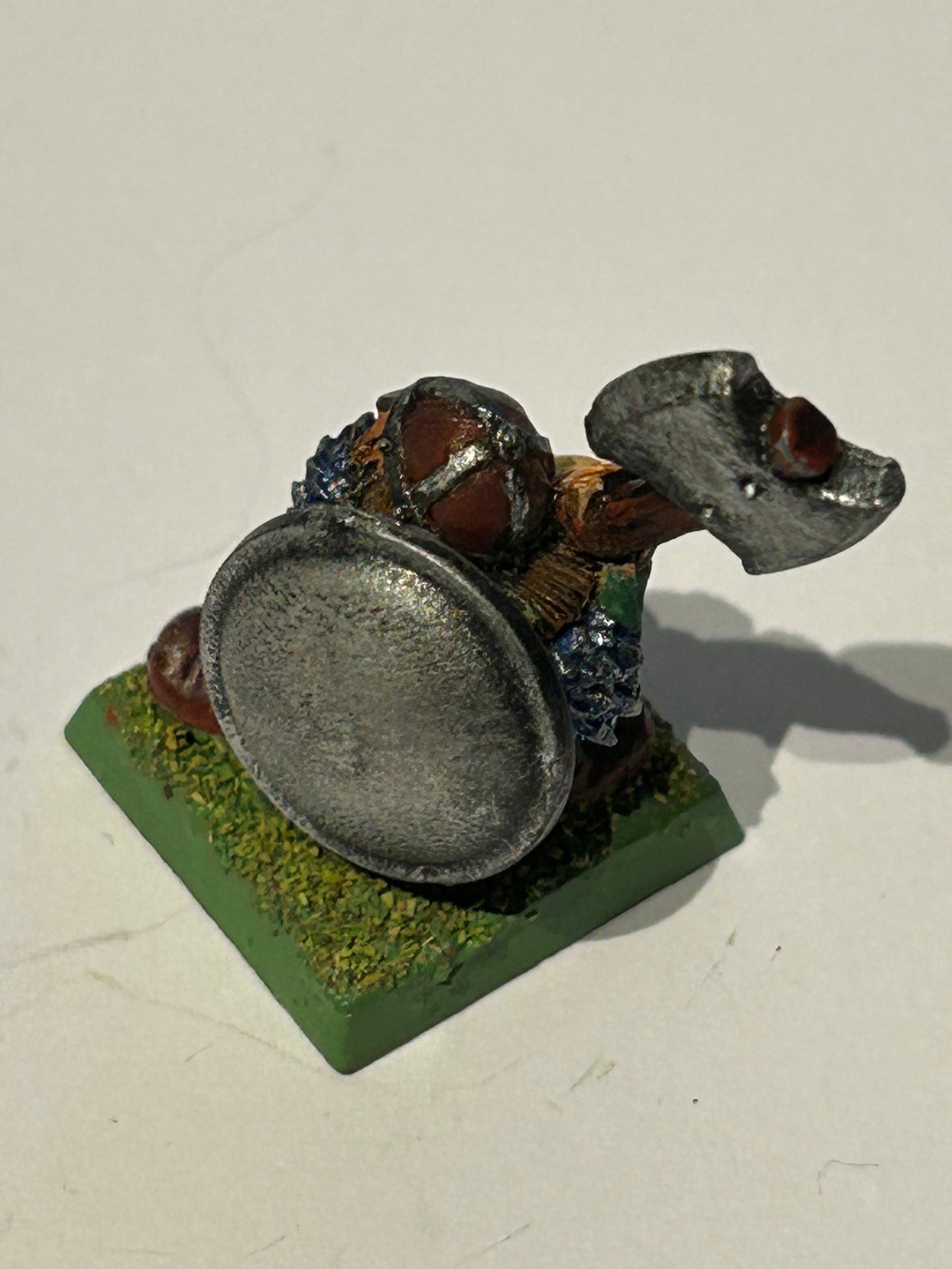 Warhammer fantasy marauder miniatures mm10 dwarf with two handed axe DW09