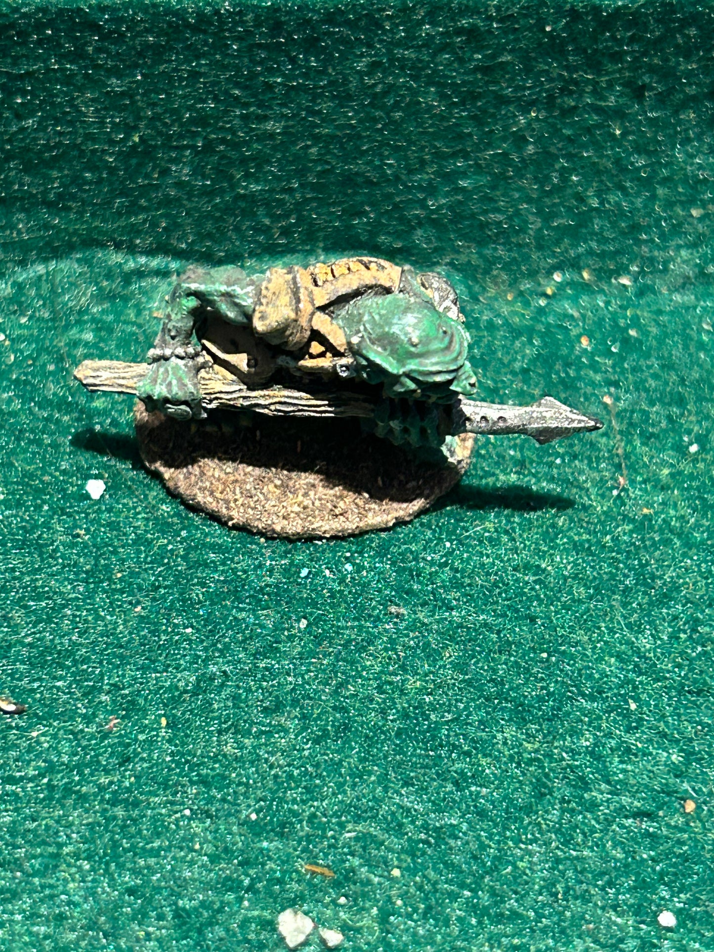 Warhammer fantasy c12 knee spiker (no tab)