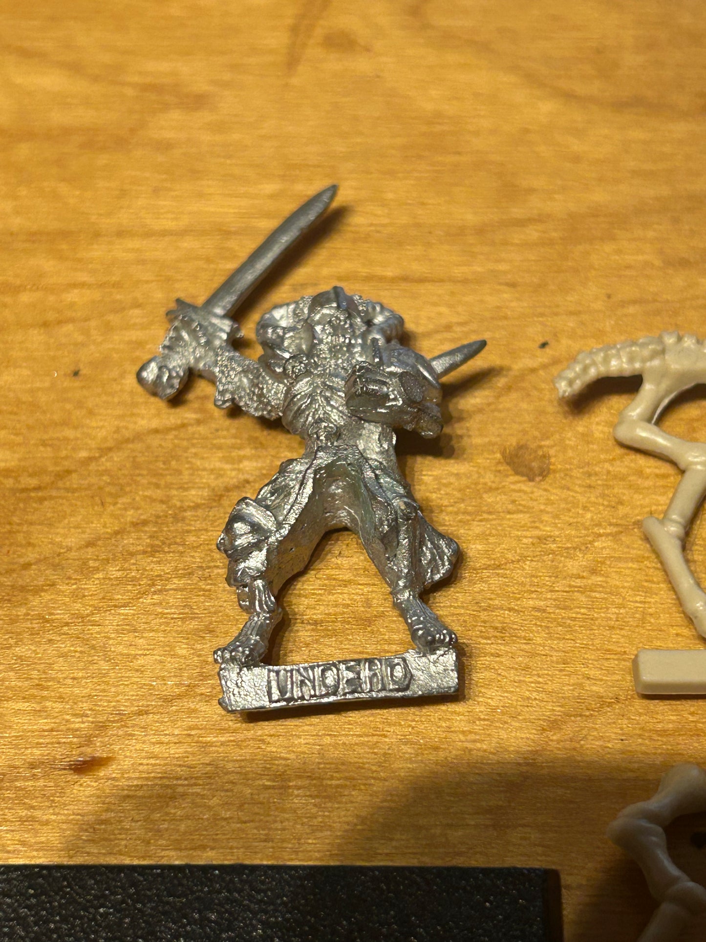 Warhammer Fantasy Undead Skeleton Horseman with sword Horsemen Games Workshop Citadel