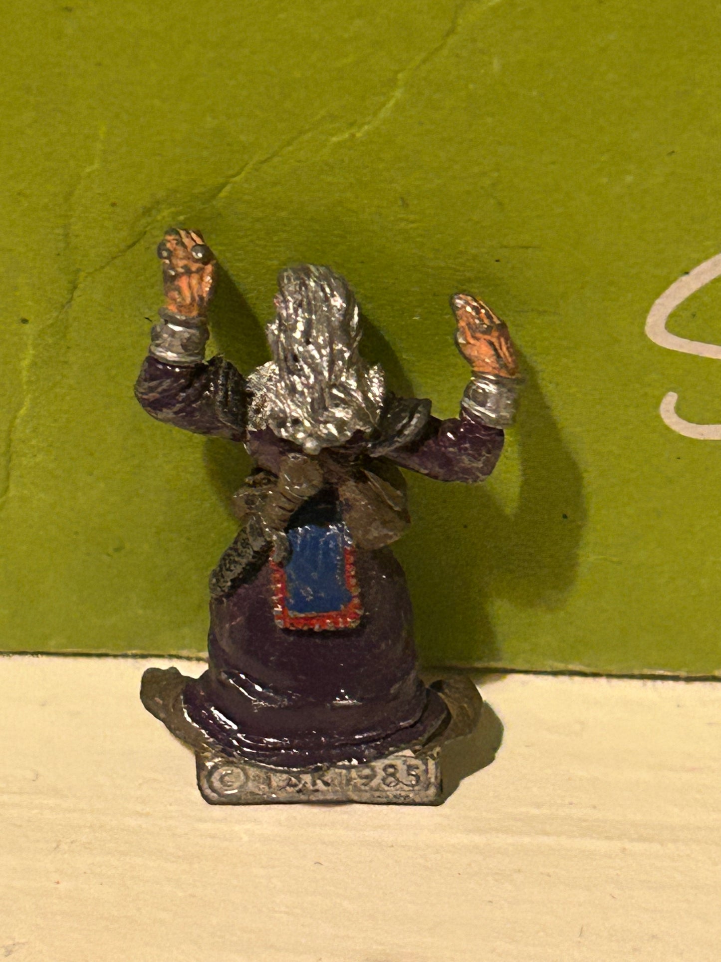 ADD16 (a) Elf Magic User (mid-level) warhammer fantasy high elves