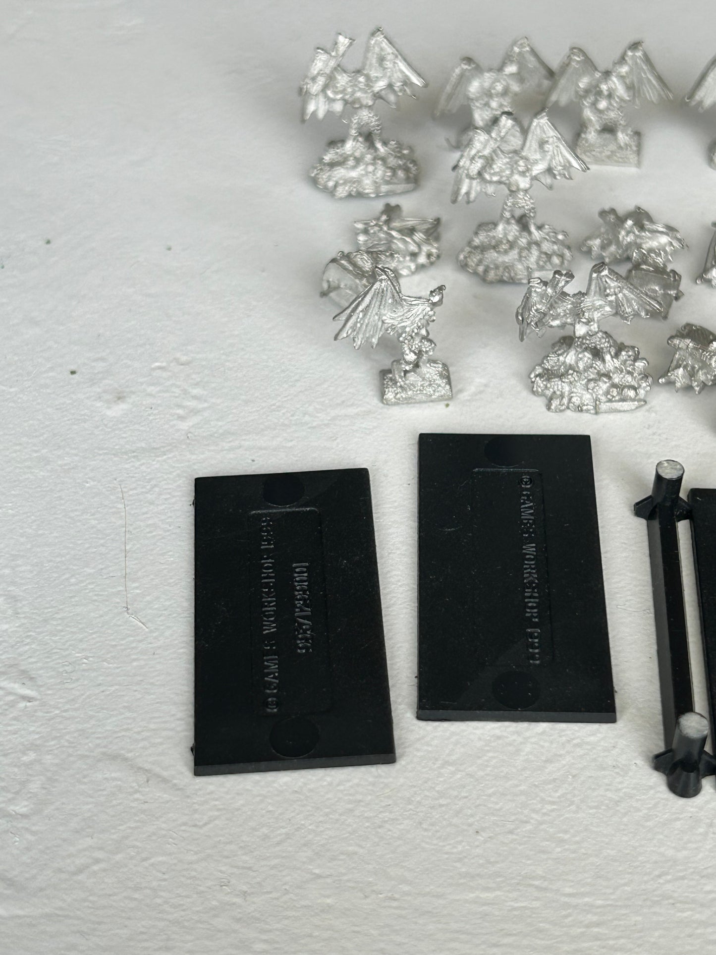 Warmaster Chaos Harpies NIB Metal - Rare OOP Games Workshop 10mm Warhammer 11 harpies in total