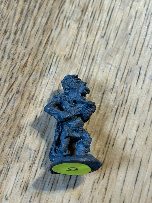 Citadel Warhammer 80s pre-slotta FTO-10 Orc firing Crossbow