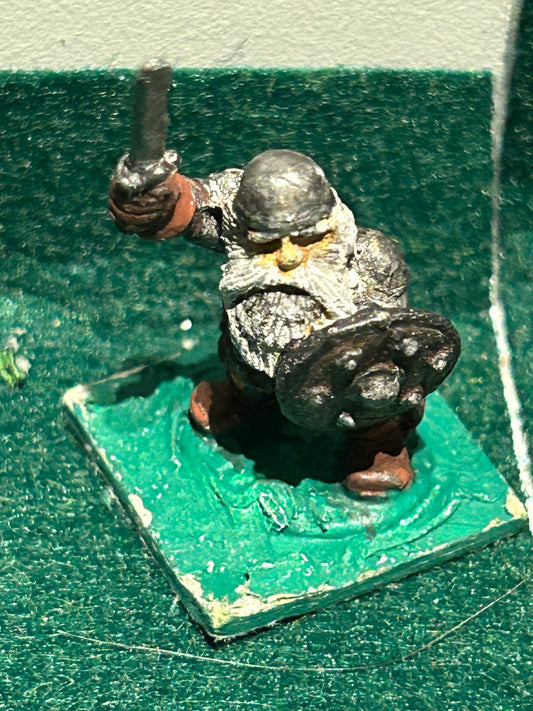 Warhammer fantasy preslotta citadel dwarf with sword and shield