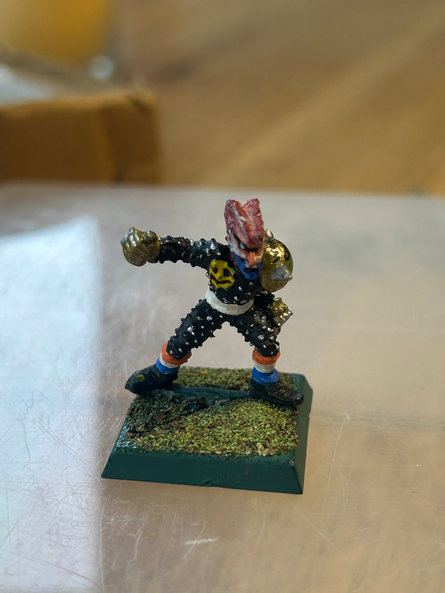 Blood Bowl - Elves - 1st Edition BB3 Elf Blitzer Metal