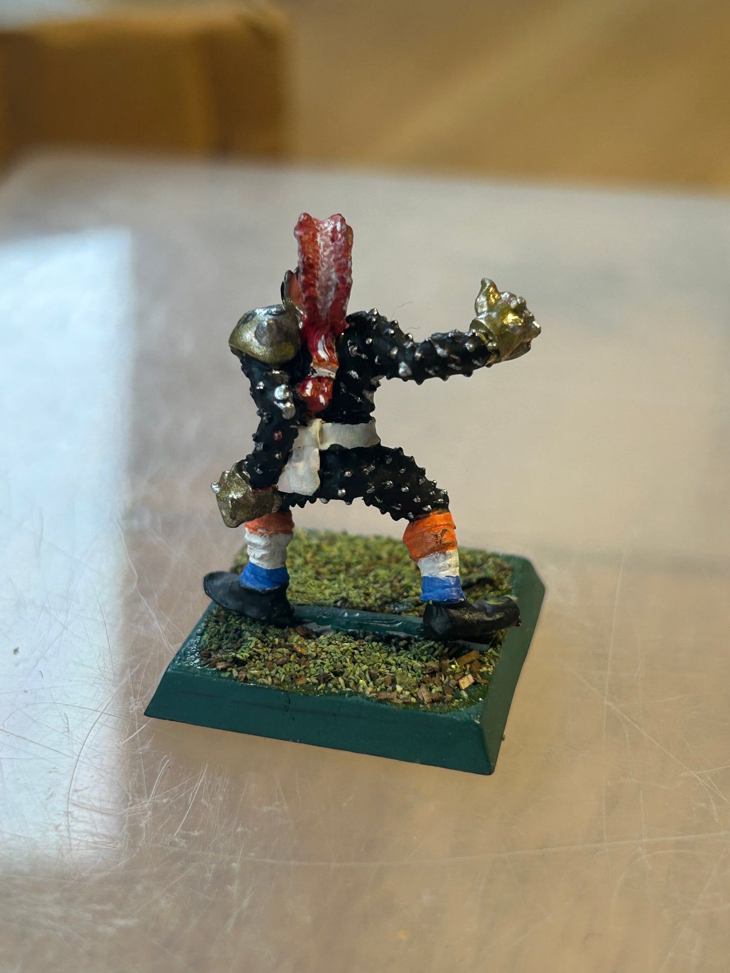 Blood Bowl - Elves - 1st Edition BB3 Elf Blitzer Metal