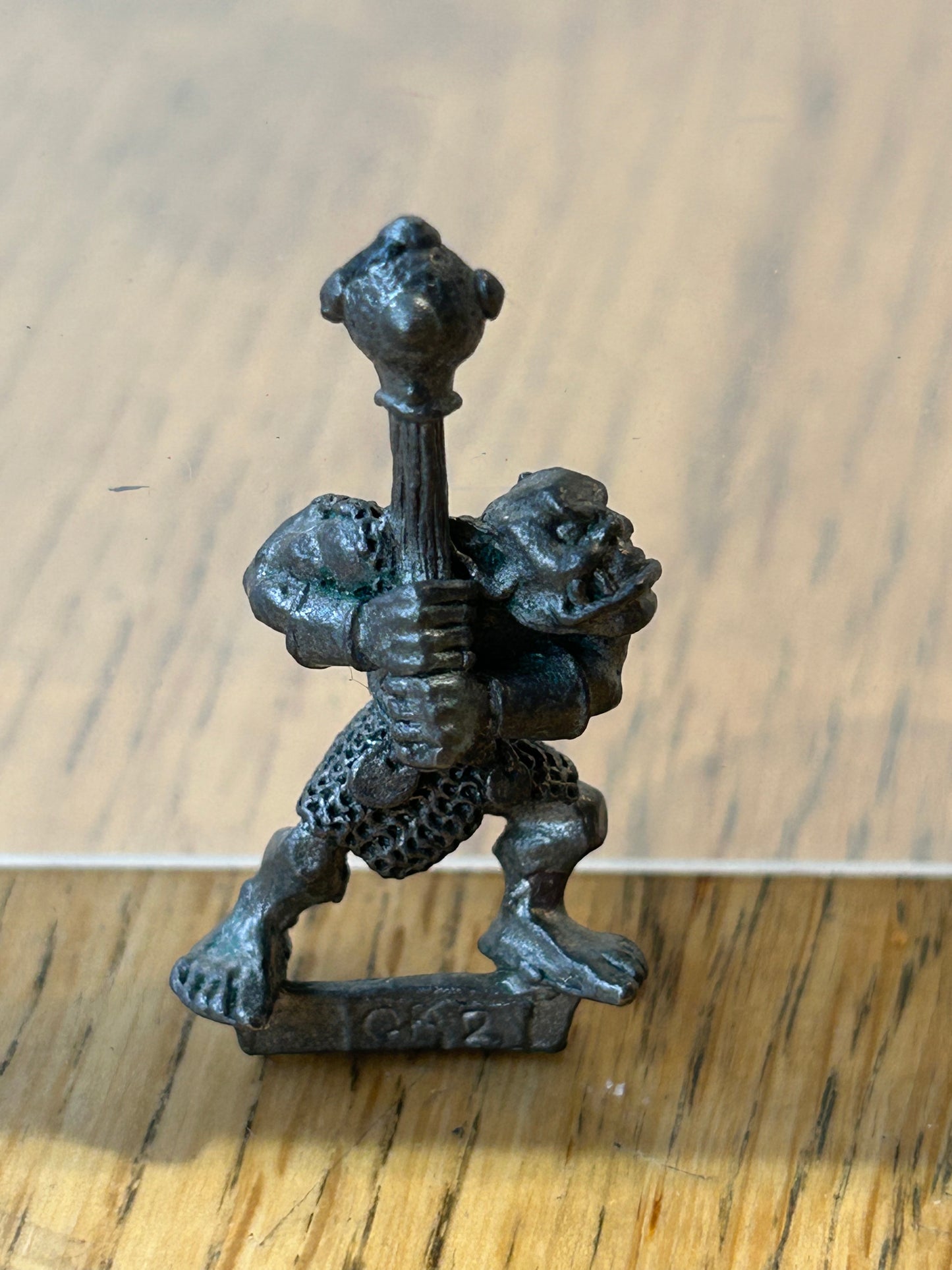 Warhammer fantasy marauder miniatures mm20 orc 02 with double handed mace