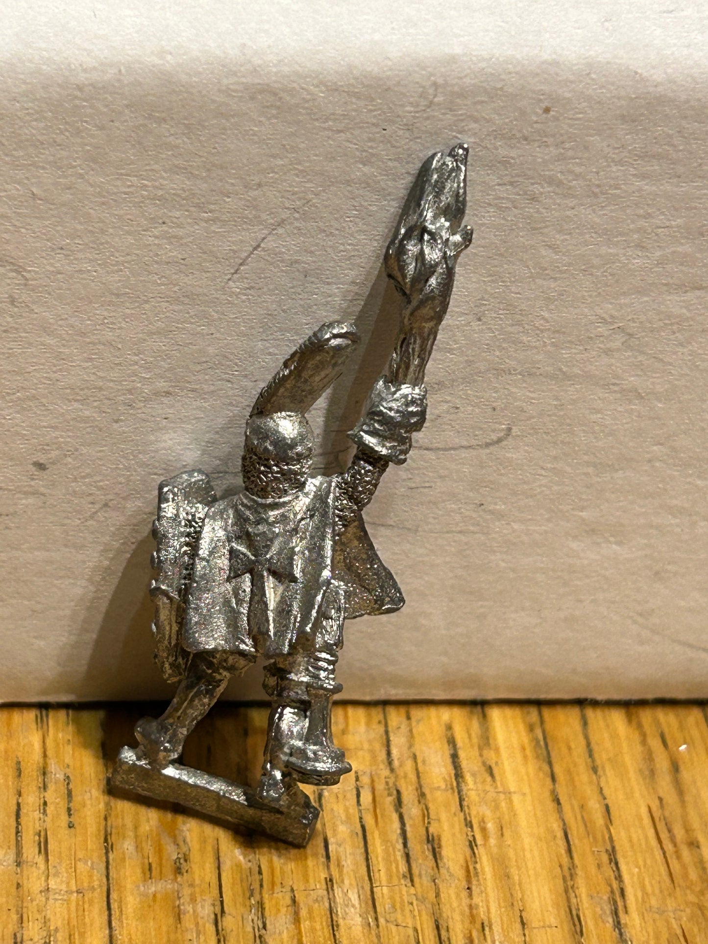 Warhammer fantasy Citadel C03 Golden Cross Cleric empire