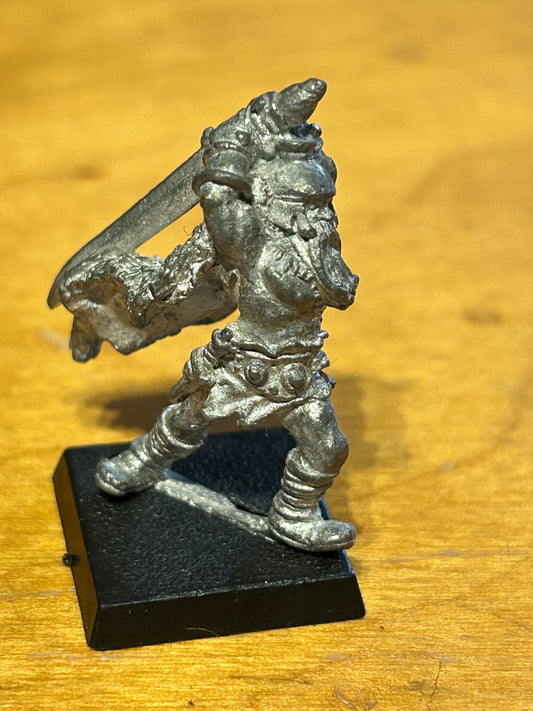 Games Workshop Citadel C01 Barbarian Tostig the Annihilator Warhammer Barbarians